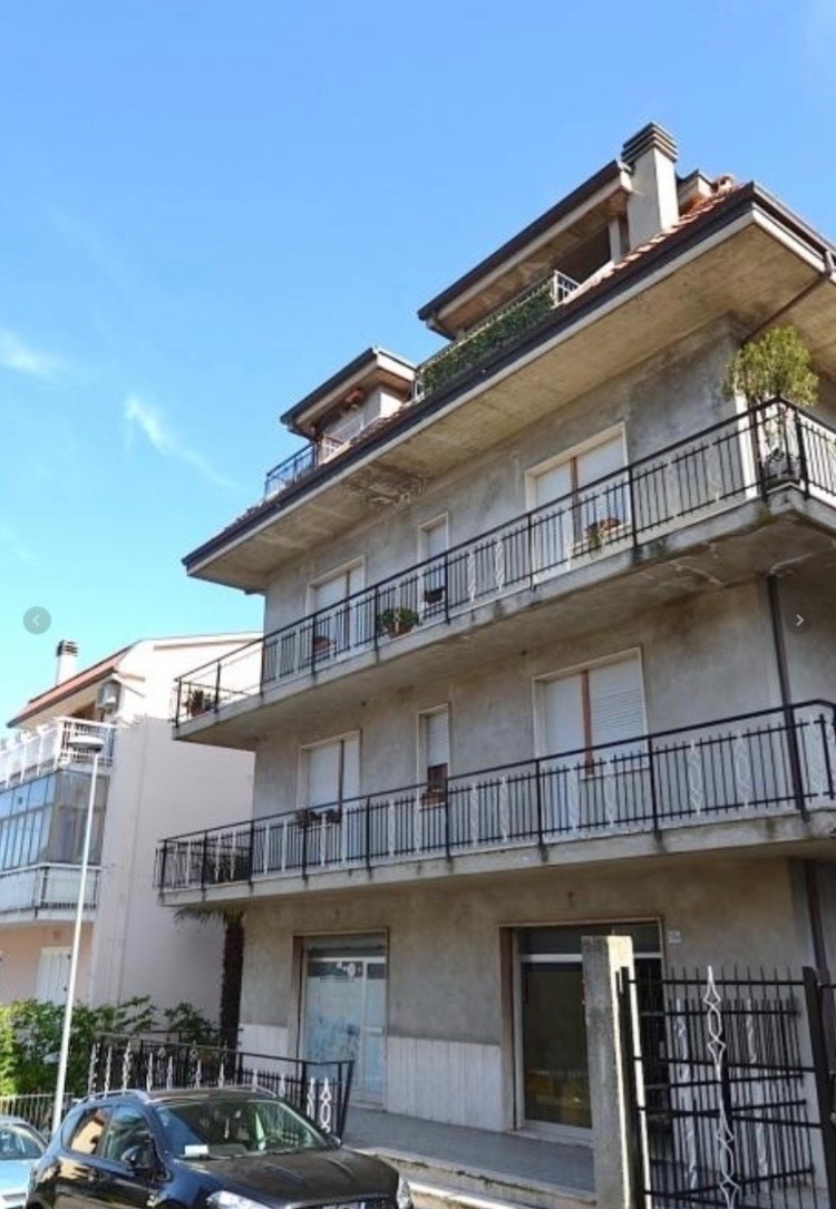 immagine annuncio 1 di 4