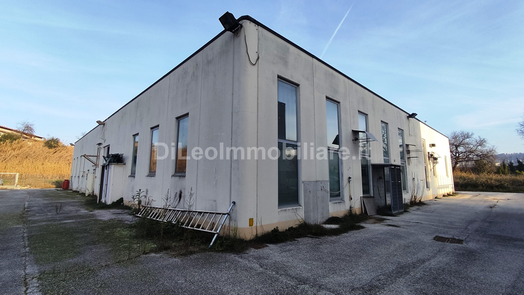 Capannone da ristrutturare a Ascoli Piceno
