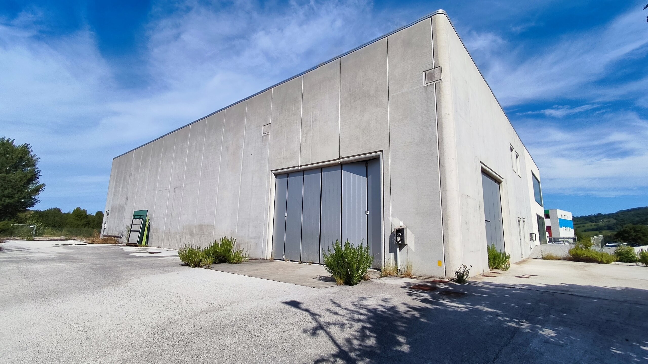 Capannone da ristrutturare in via del commercio 7, Castelplanio