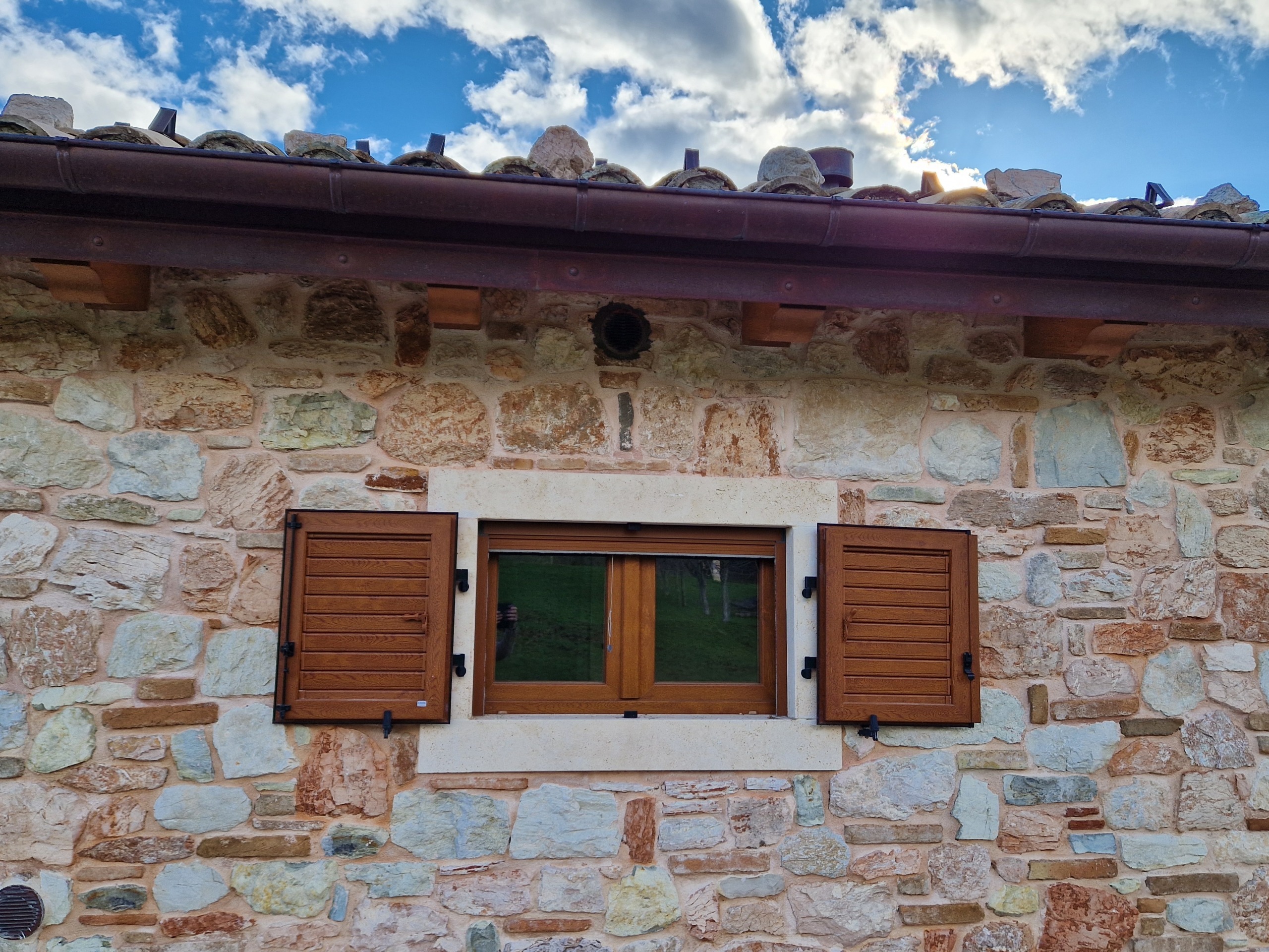 Casa indipendente con giardino in villa casalicchio s.n.c., Amandola