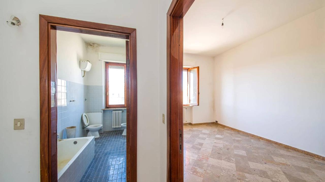 Casa indipendente da ristrutturare in via monte della serra 19, Belvedere Ostrense