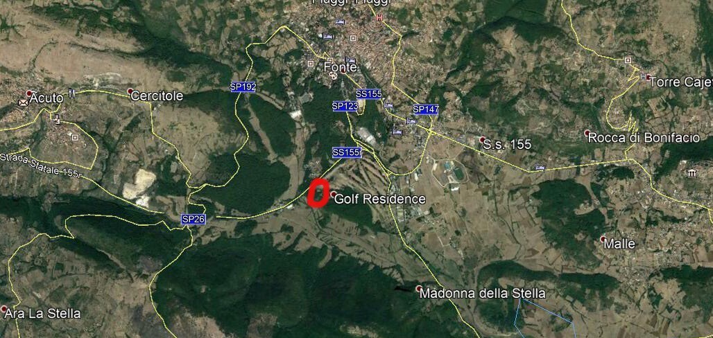 Laboratorio con giardino a Fiuggi