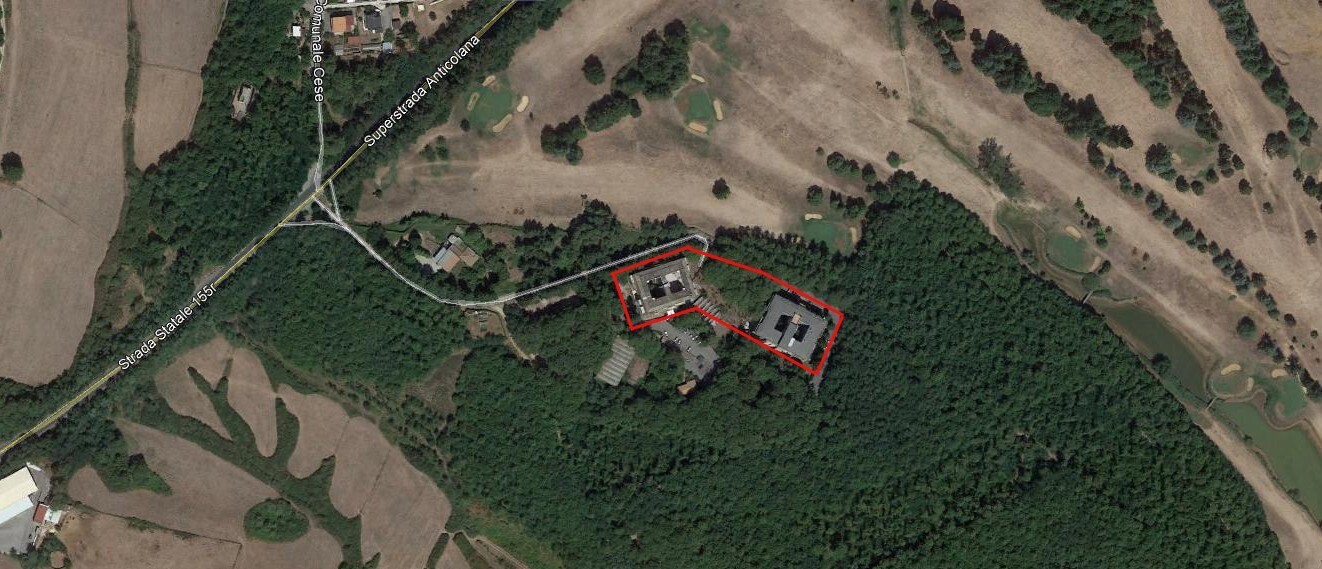 Laboratorio con giardino a Fiuggi