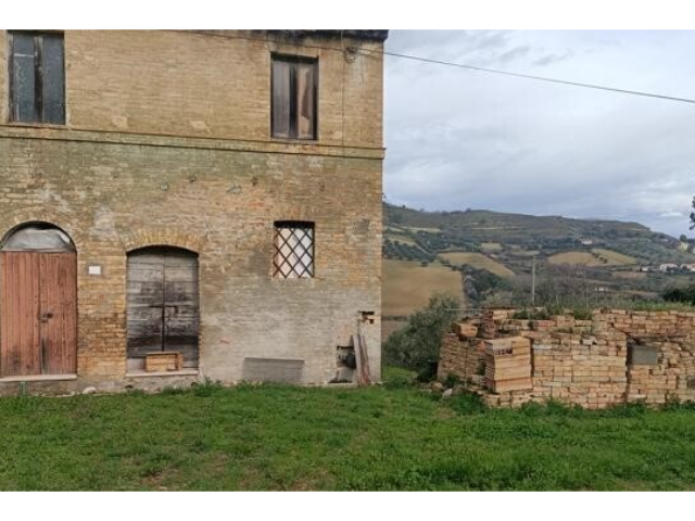 Casa indipendente con giardino a San Benedetto del Tronto
