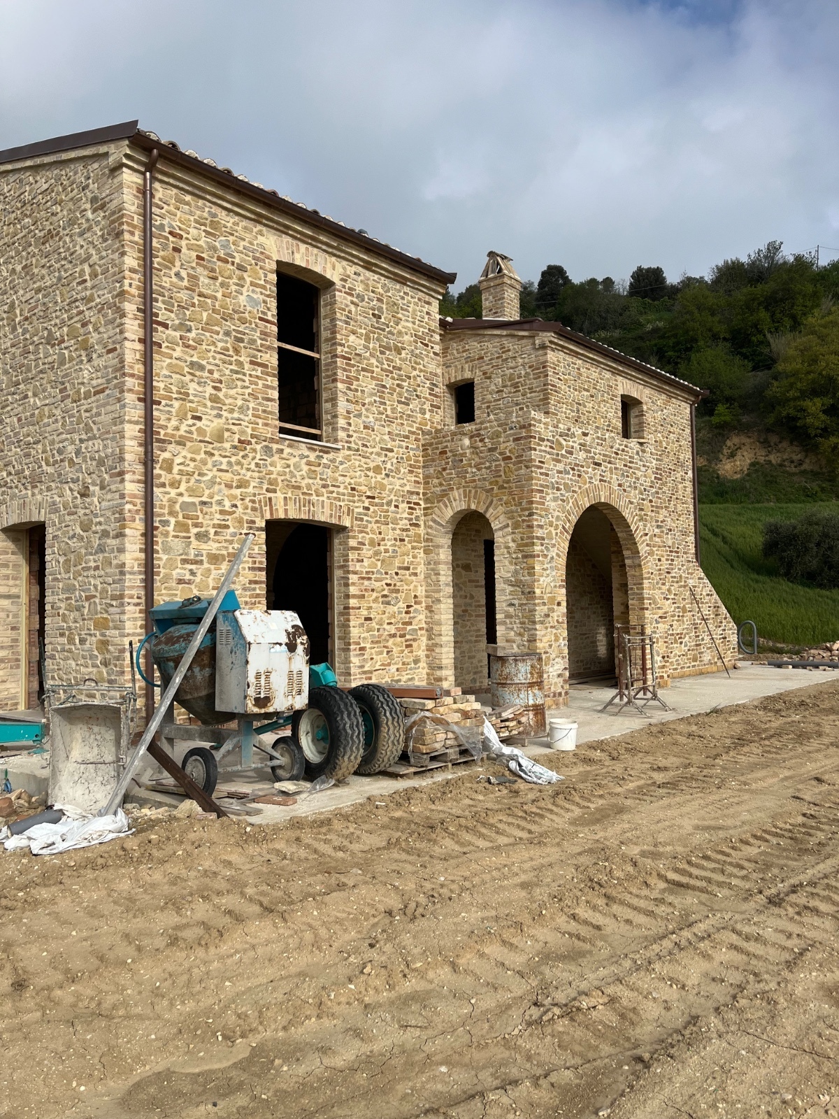 Casa indipendente con terrazzo a Ripatransone