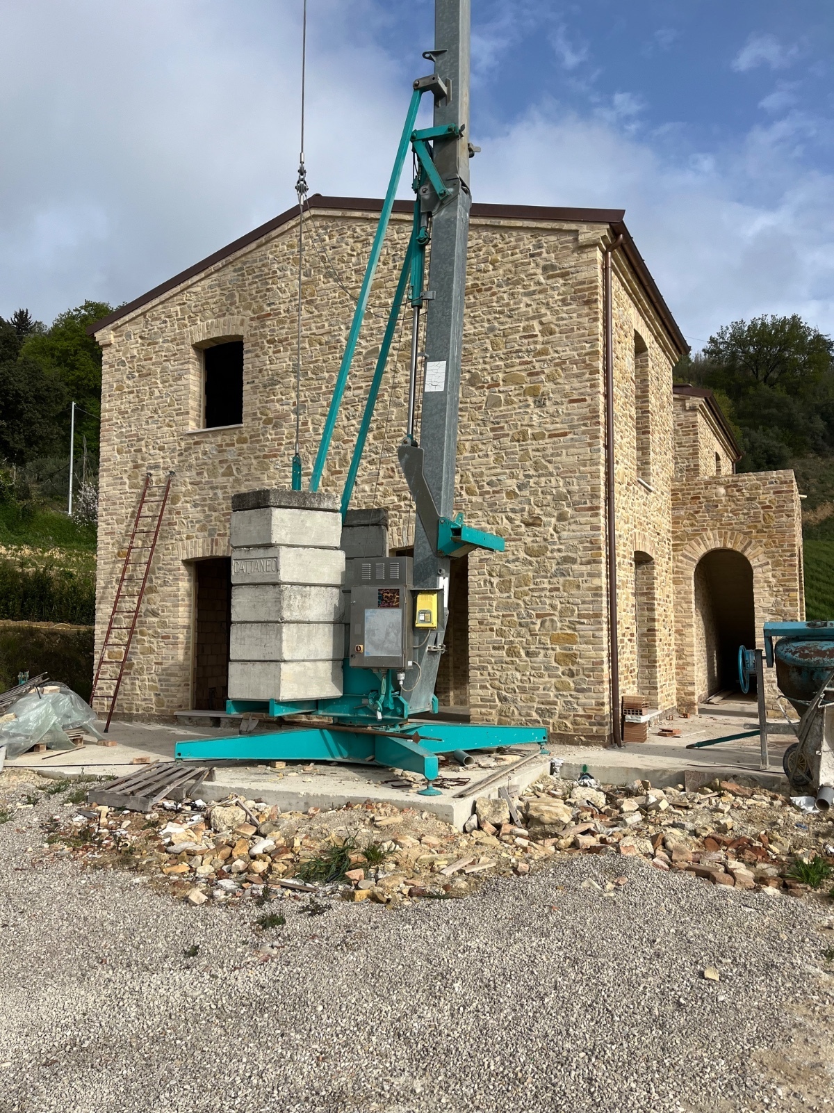 Casa indipendente con terrazzo a Ripatransone