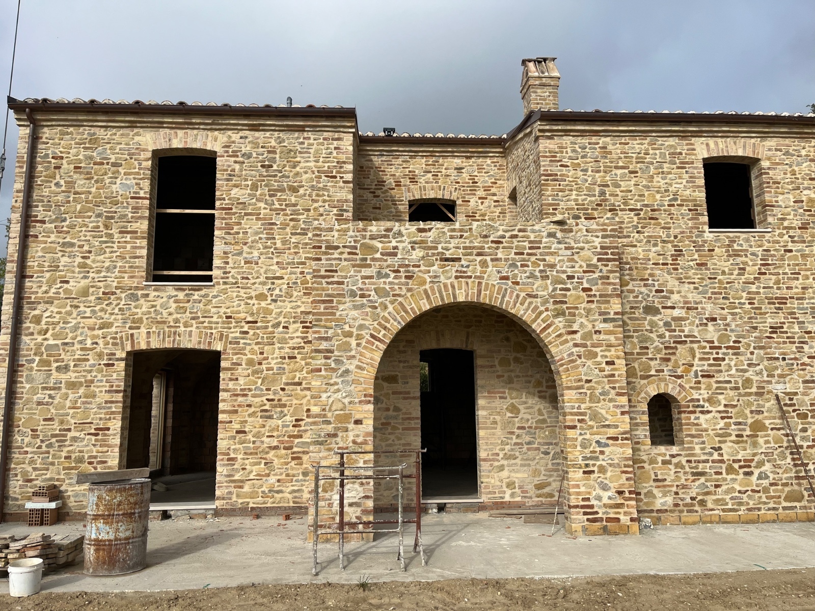 Casa indipendente con terrazzo a Ripatransone