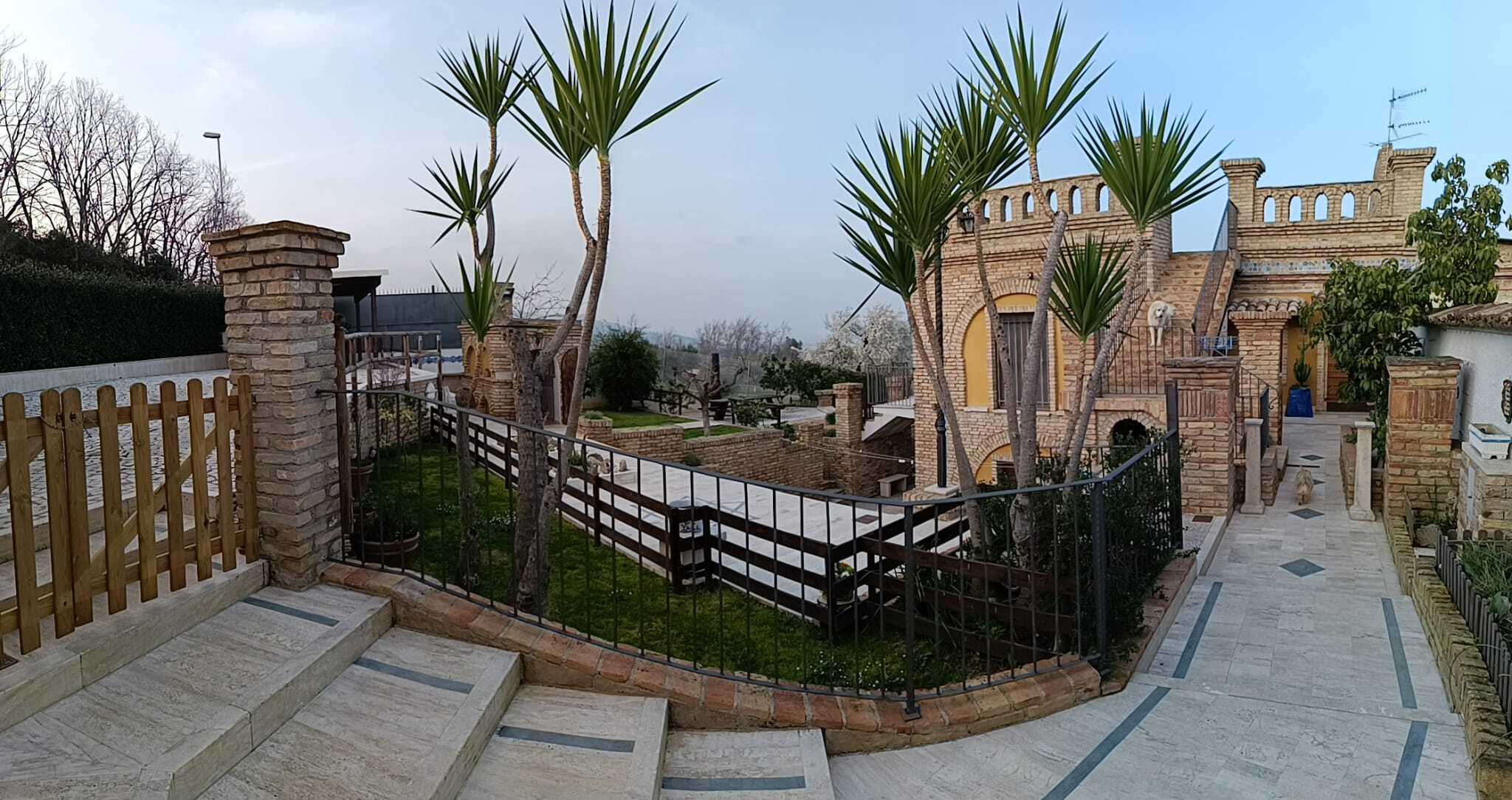 Villa con giardino a Tortoreto
