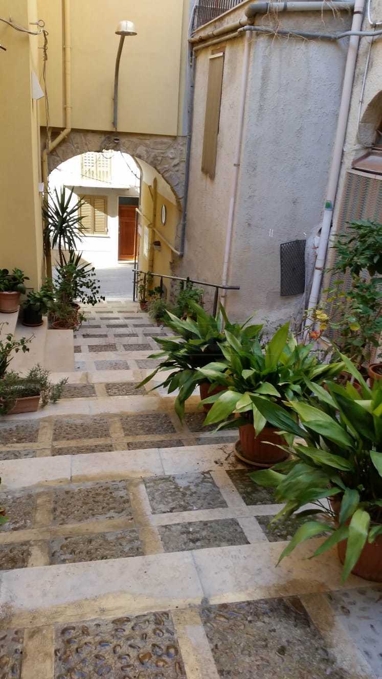Casa indipendente ristrutturata a Calatafimi Segesta
