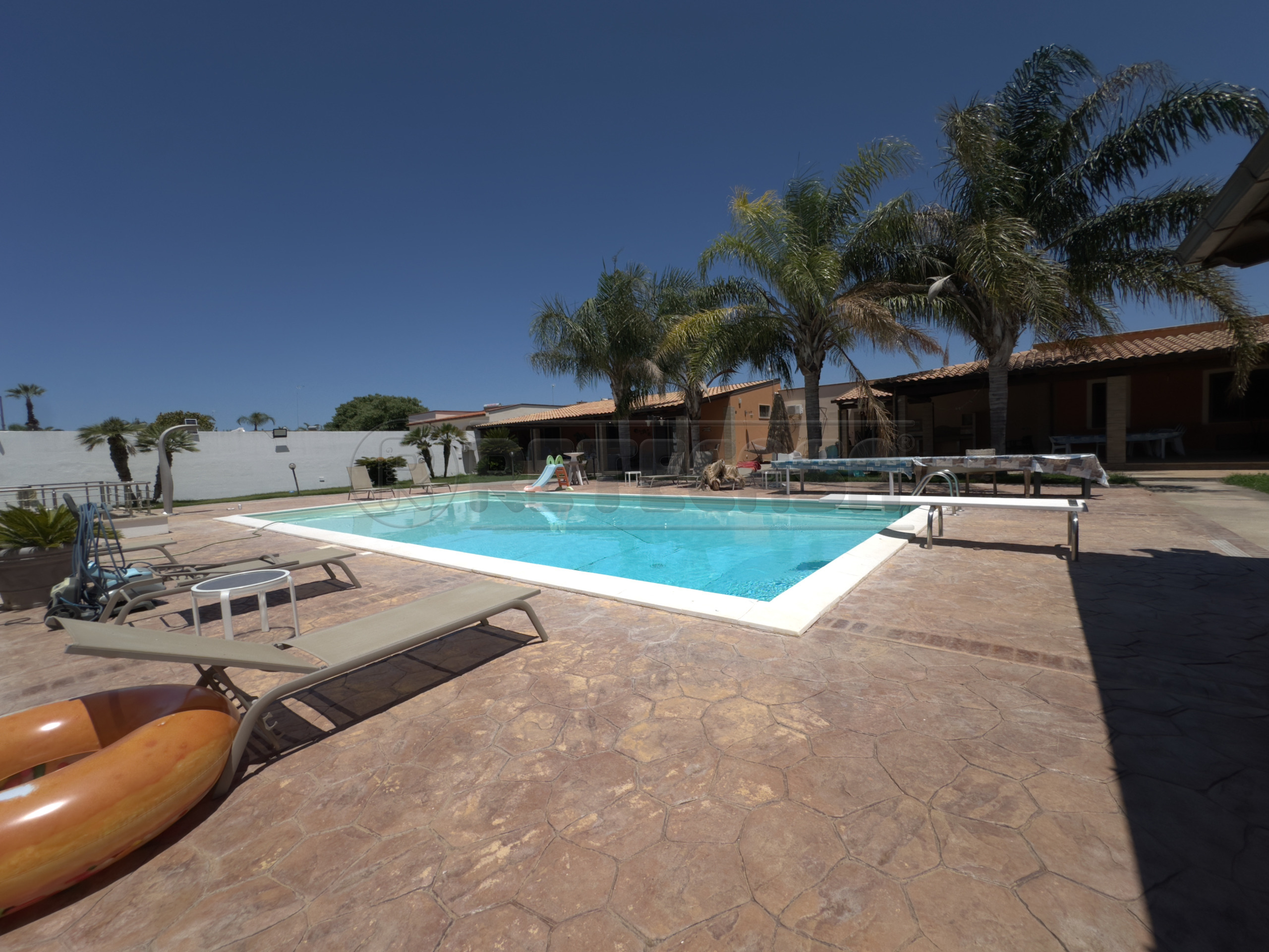 Villa con giardino a Mazara del Vallo