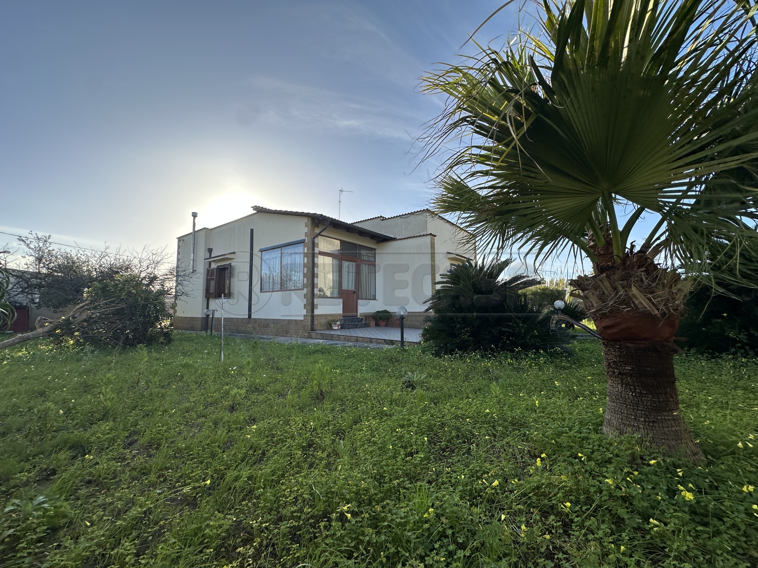 Villetta a schiera con giardino a Campobello di Mazara