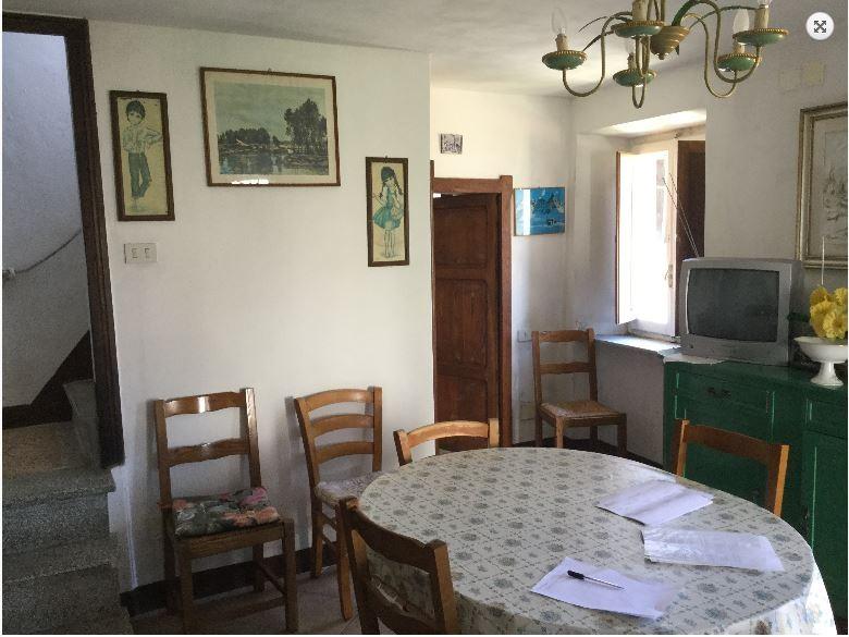 Casa indipendente con giardino, Gallicano verni