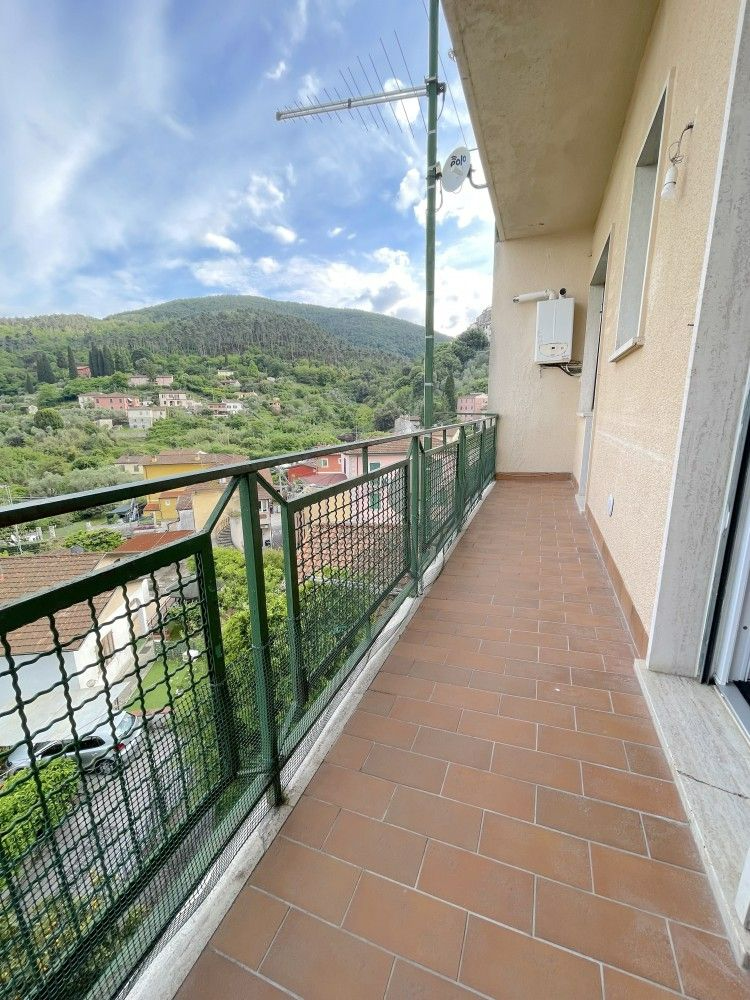 Quadrilocale in vendita, Ameglia bivio