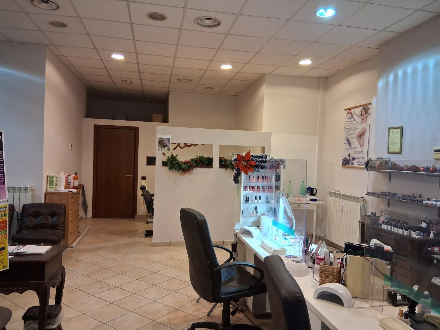 Locale commerciale in vendita, Arcola ressora