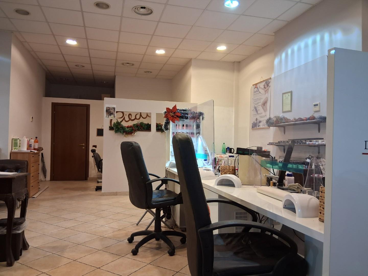 Locale commerciale in vendita, Arcola ressora