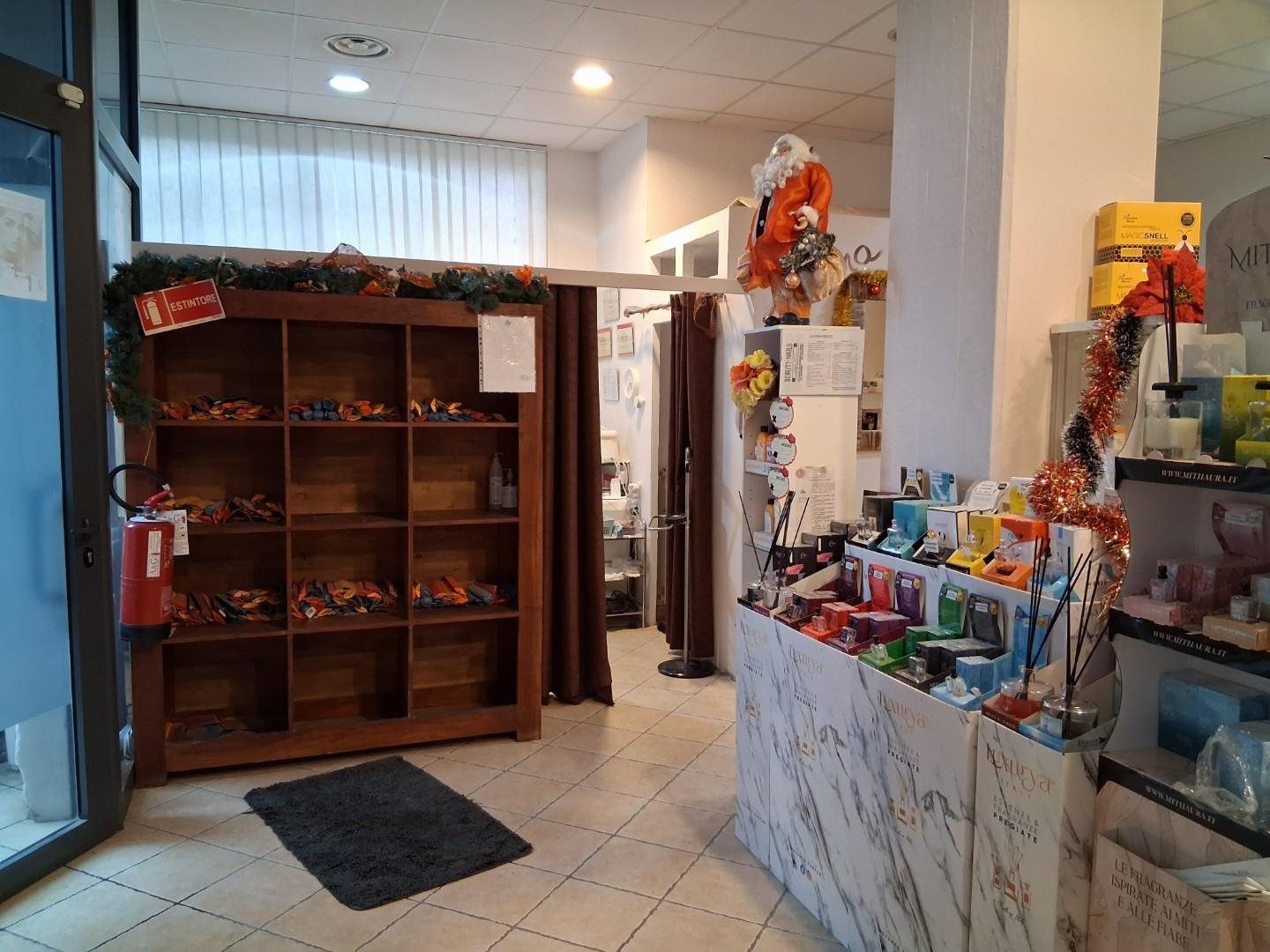 Locale commerciale in vendita, Arcola ressora