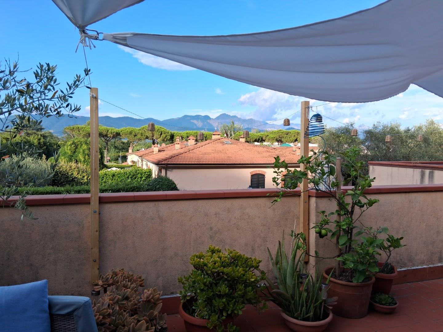 Villa con terrazzo, Ameglia piano di