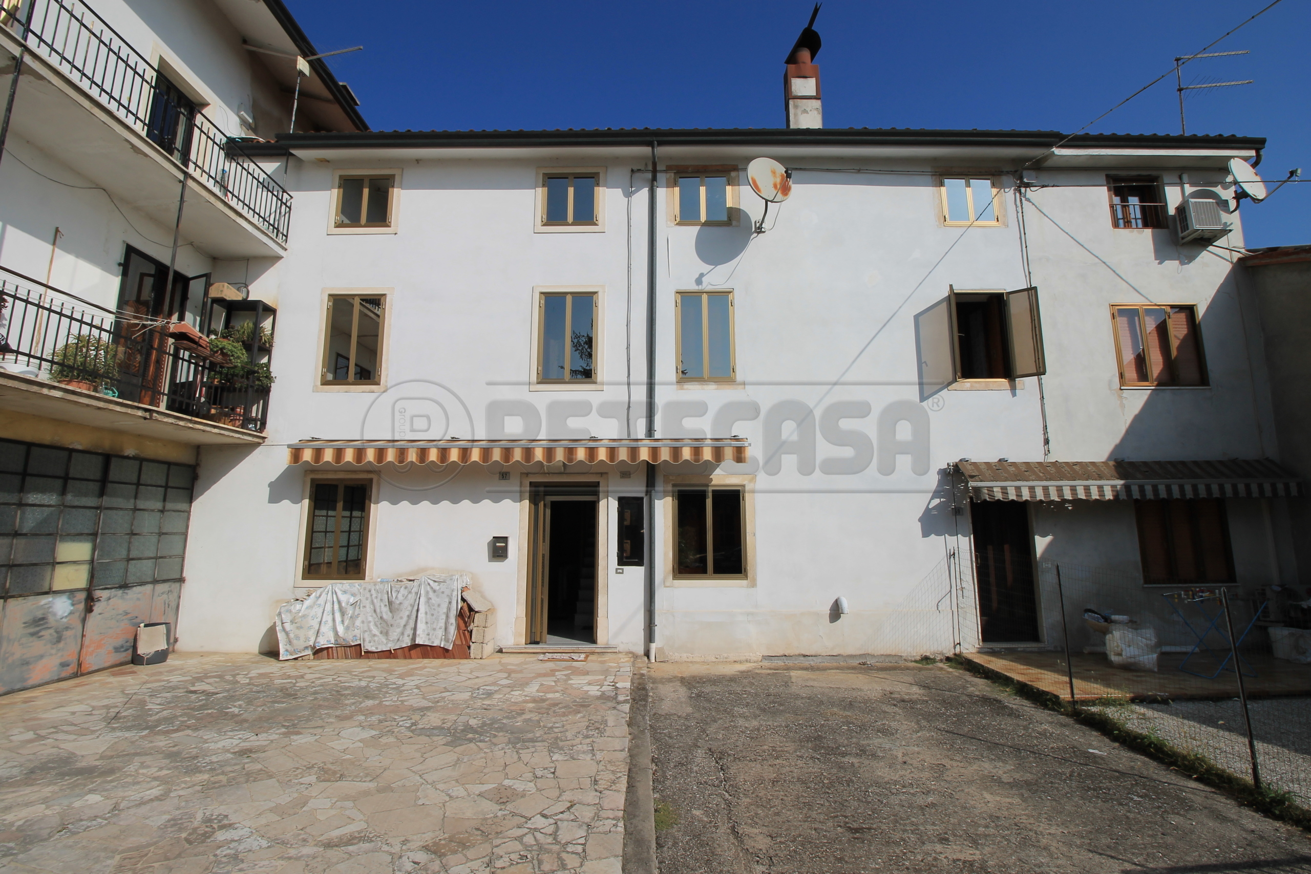 Casa indipendente da ristrutturare in via marangoni 57, Zermeghedo