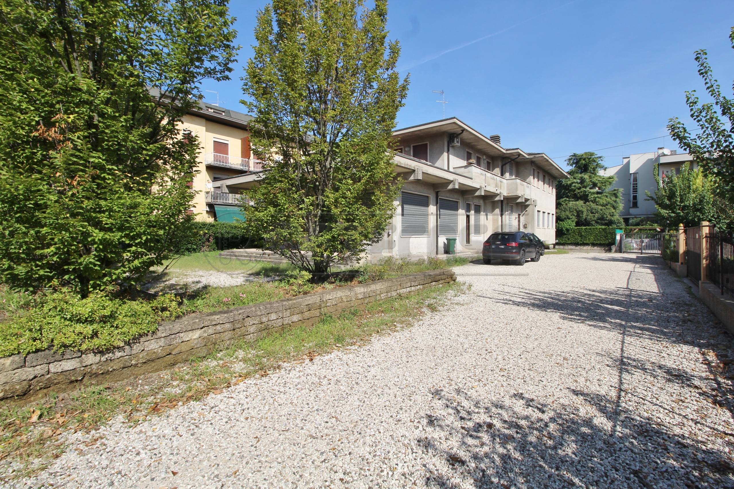 Stabile/Palazzo con giardino a Altavilla Vicentina