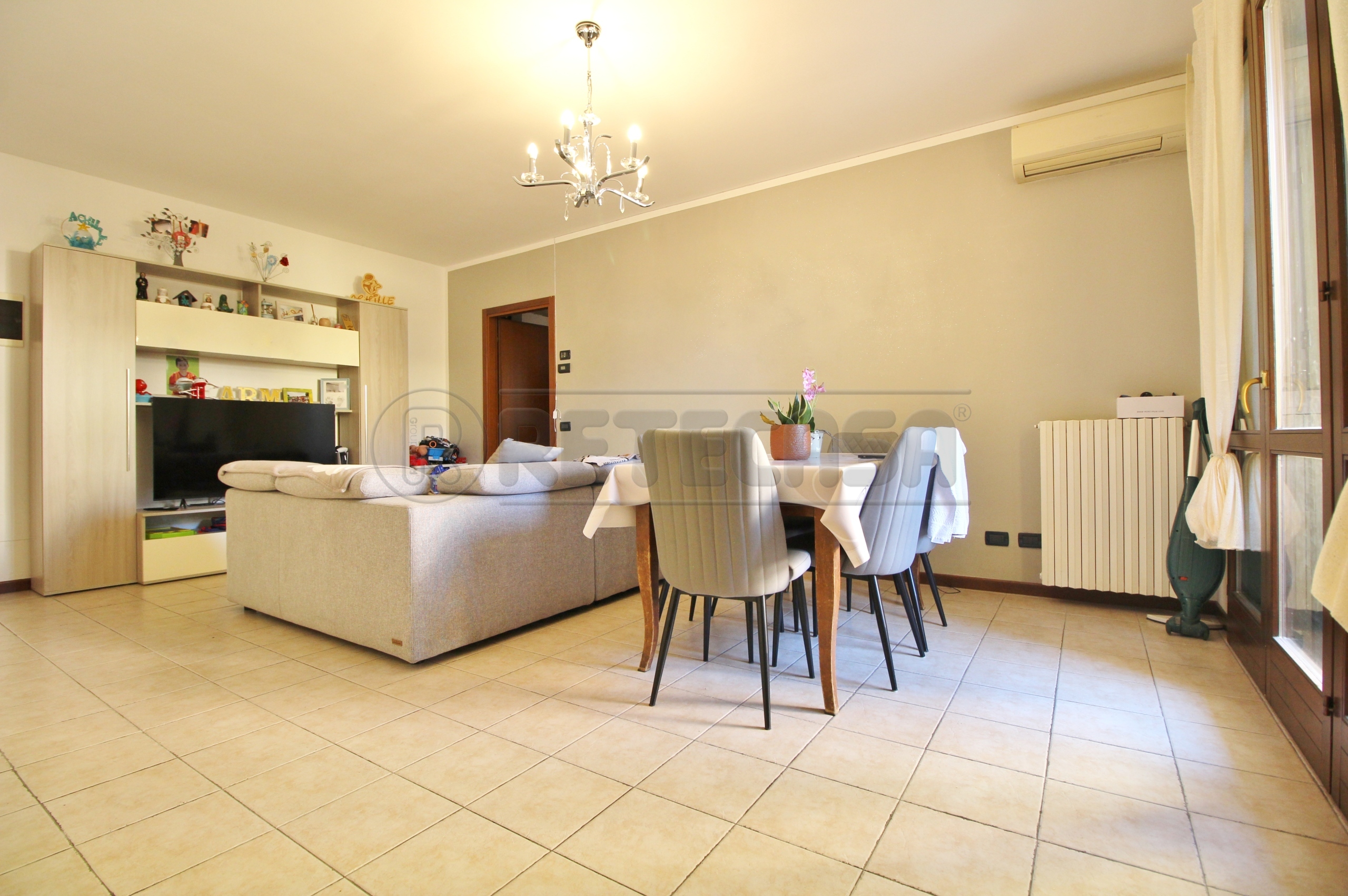 Quadrilocale con box in via pesa 19, Montebello Vicentino