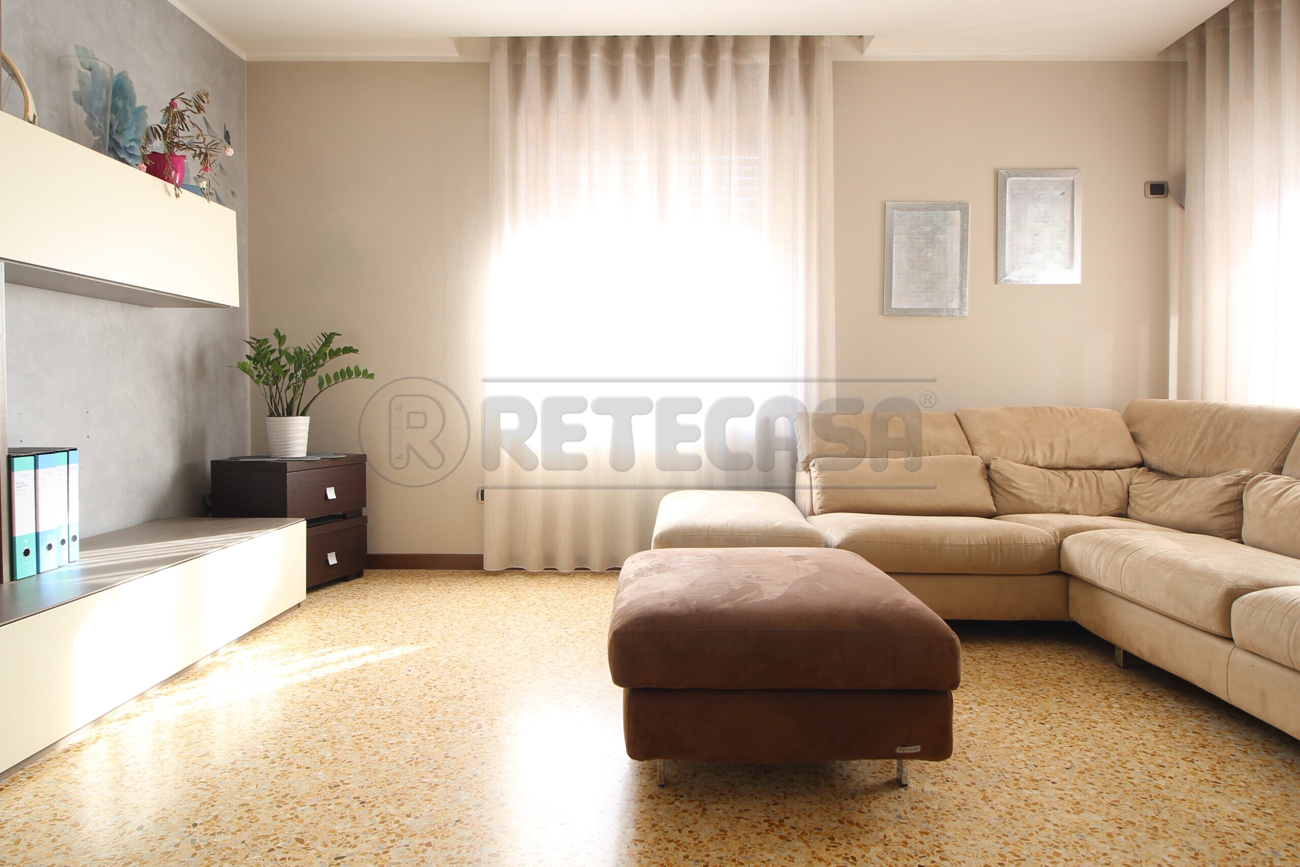 Appartamento con giardino in viale dell'industria 17, San Giovanni Ilarione