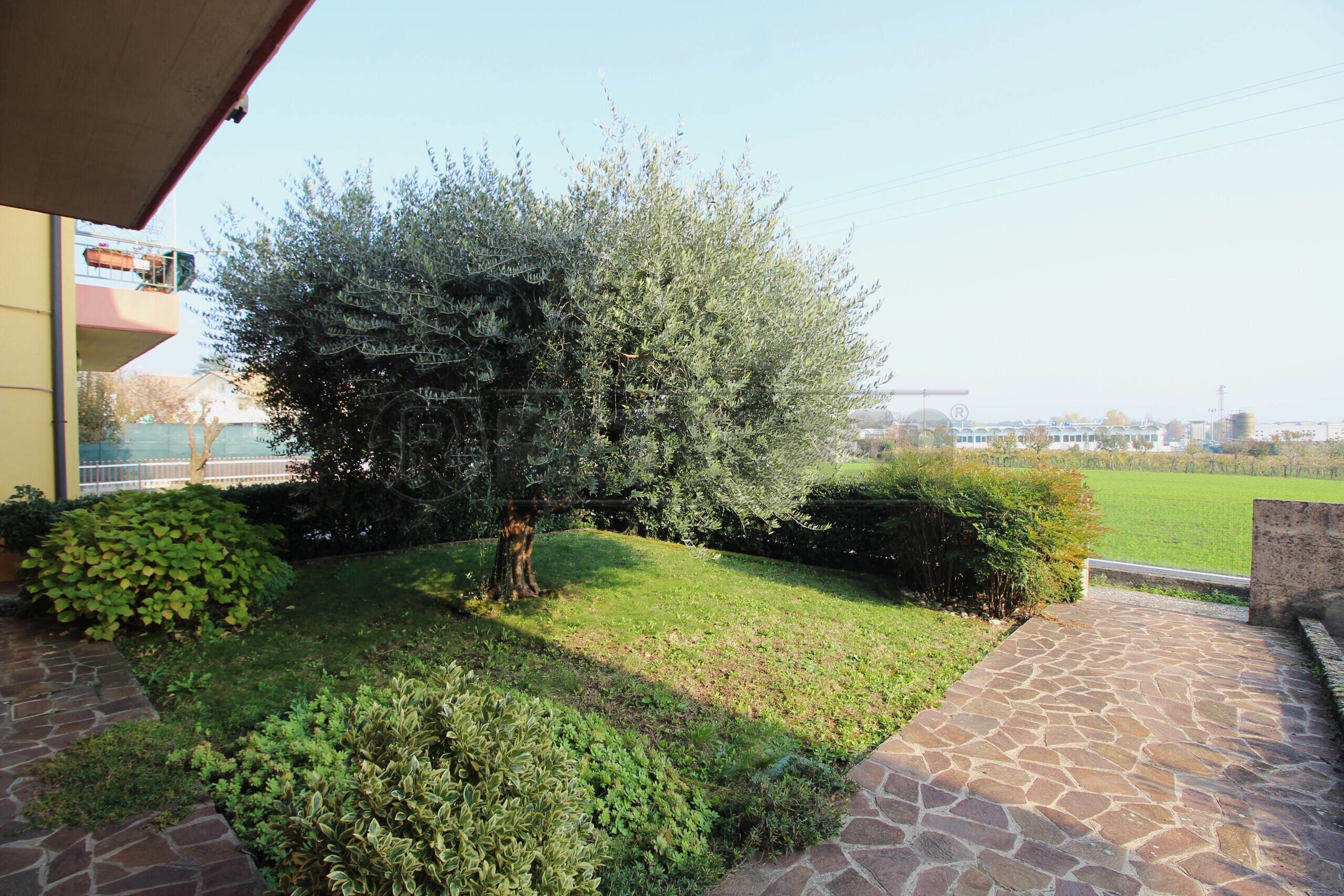 Casa indipendente con giardino in via costeggiola 5, Zermeghedo