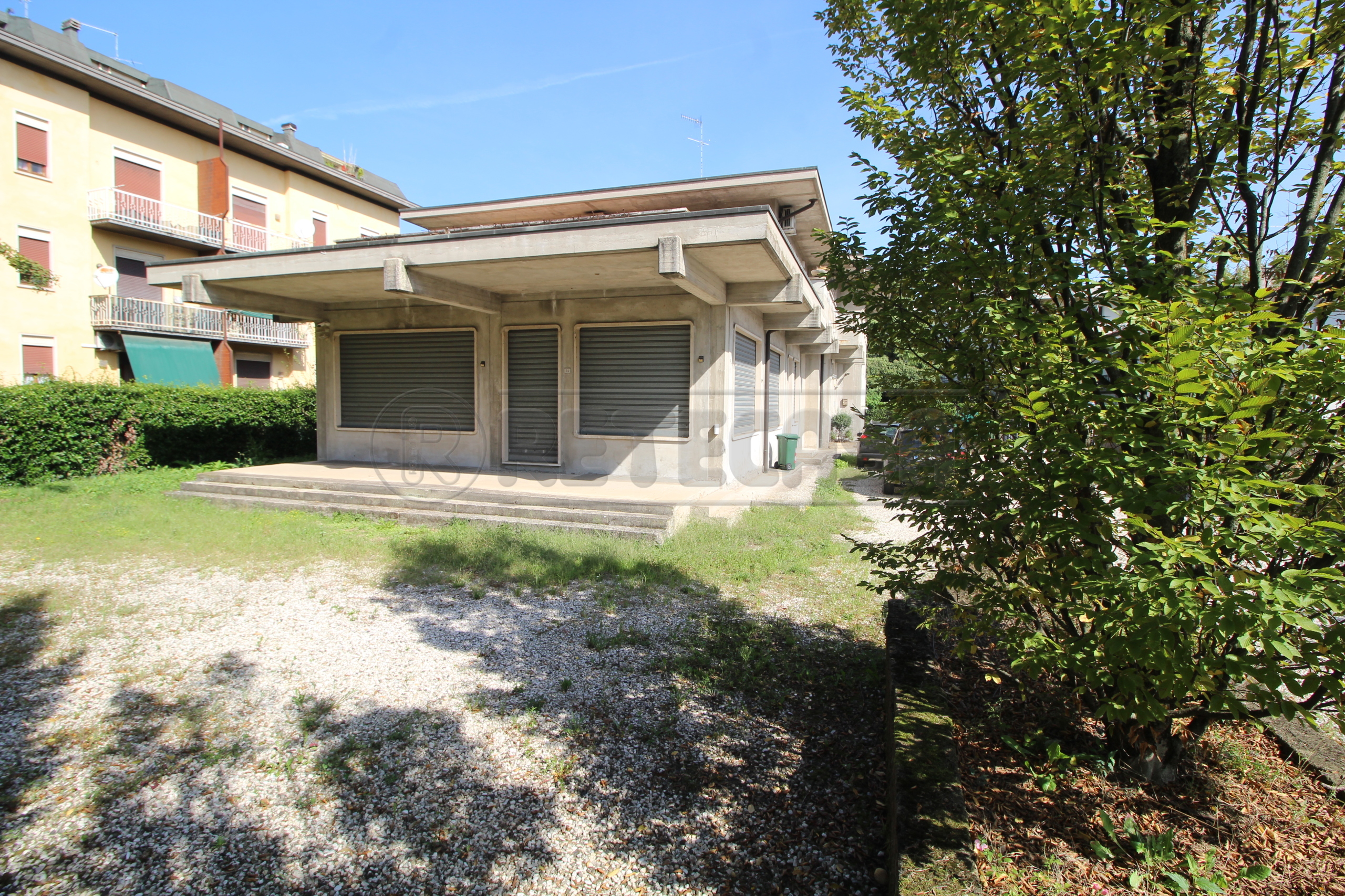 Locale commerciale con giardino in viale verdi 22, Altavilla Vicentina