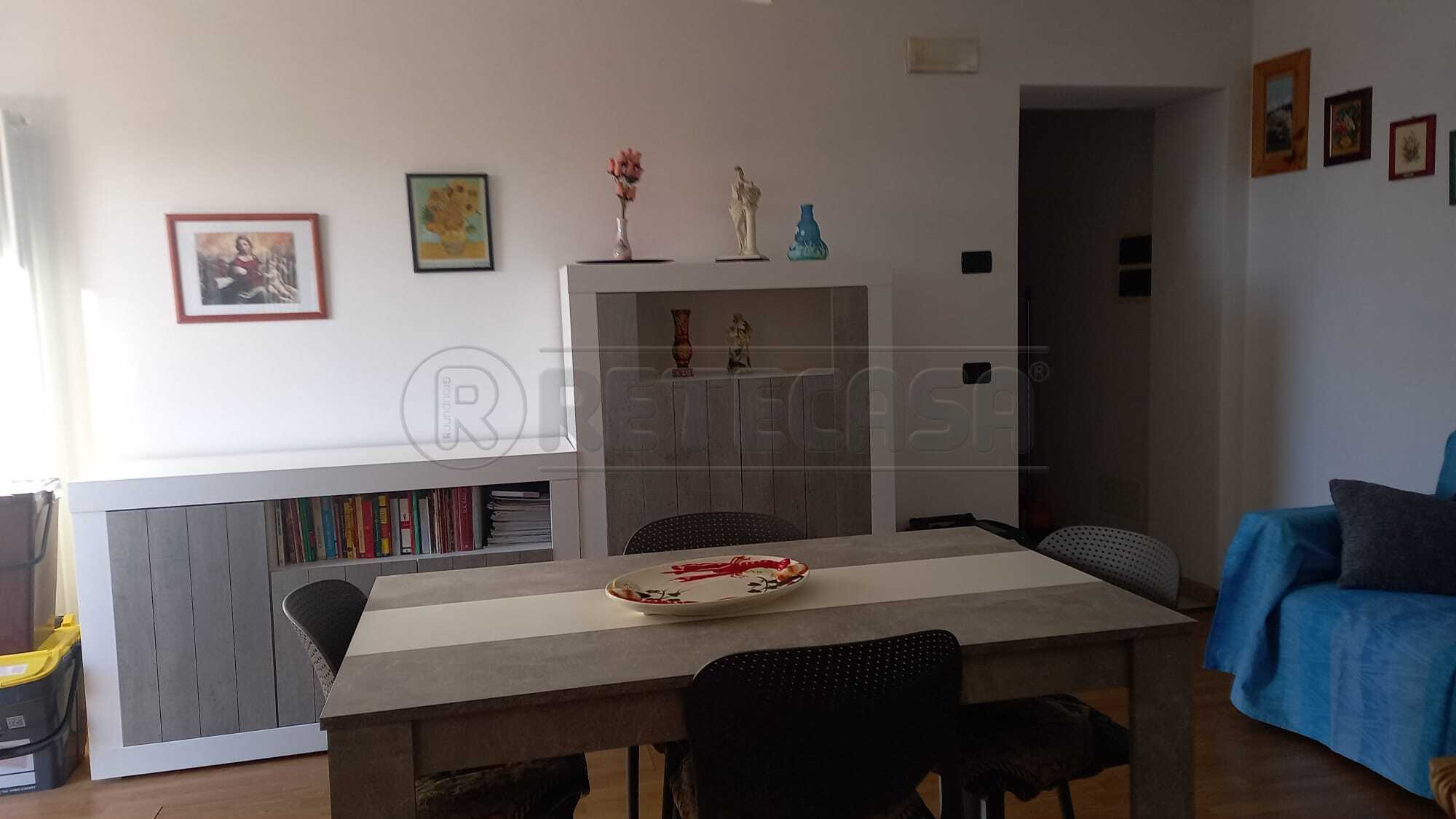 Villetta a schiera con giardino in valfloriana 10, Valfloriana