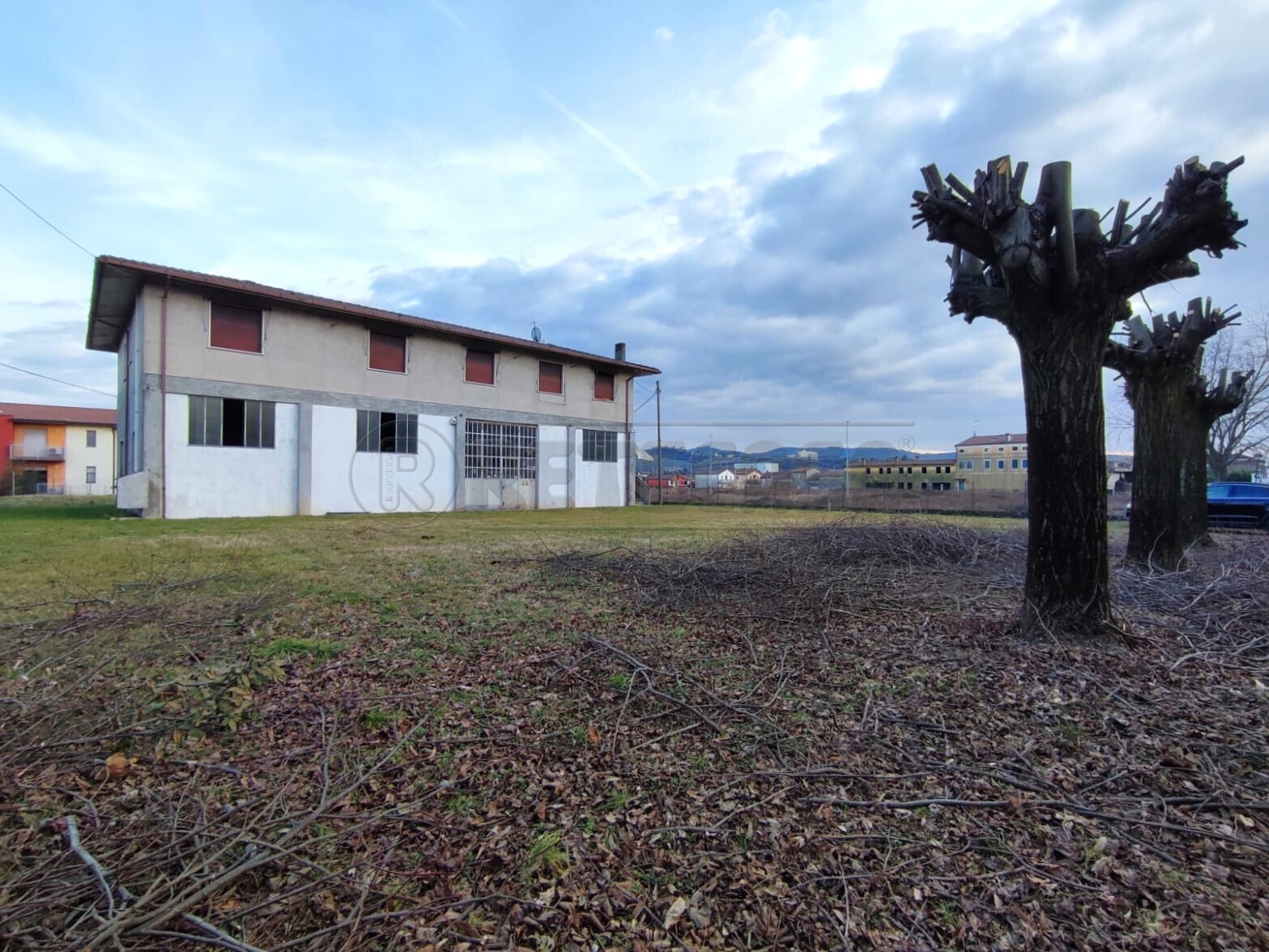 Stabile/Palazzo da ristrutturare a Montebello Vicentino