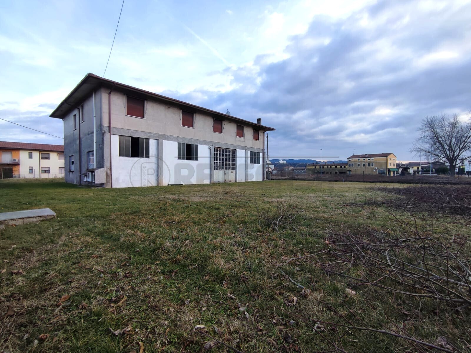 Stabile/Palazzo da ristrutturare a Montebello Vicentino