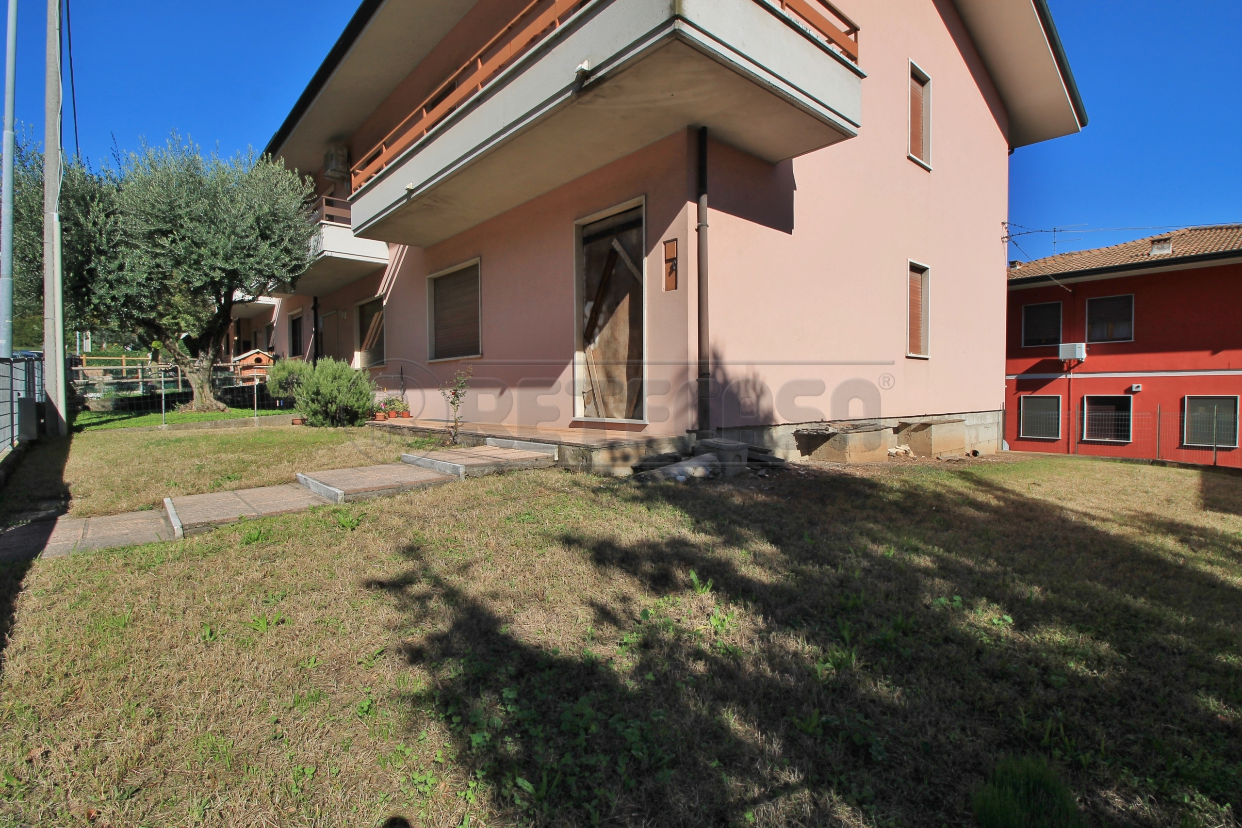 Villetta a schiera con giardino in via c� vaccari 2, Montorso Vicentino