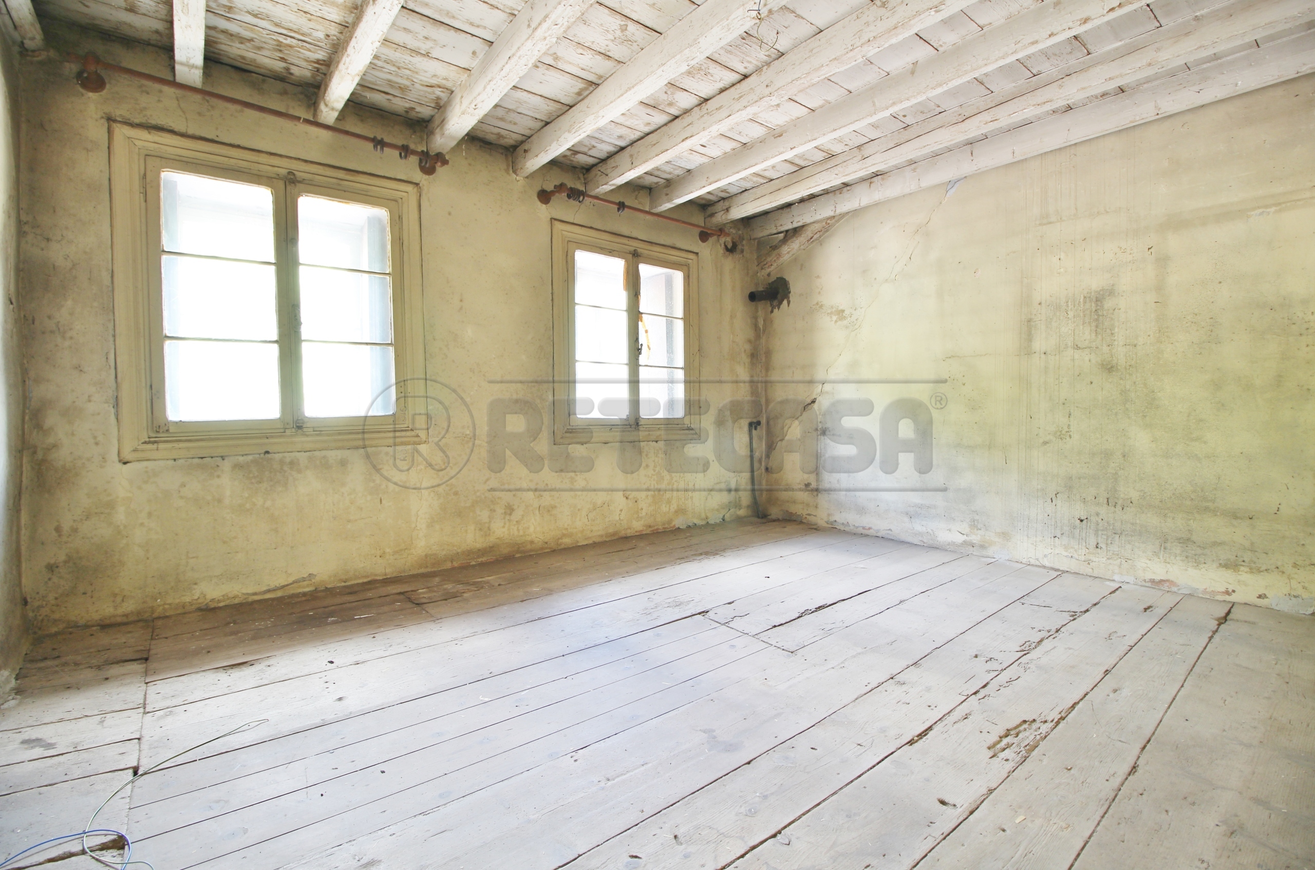 Rustico da ristrutturare in via sani 18, Gambellara