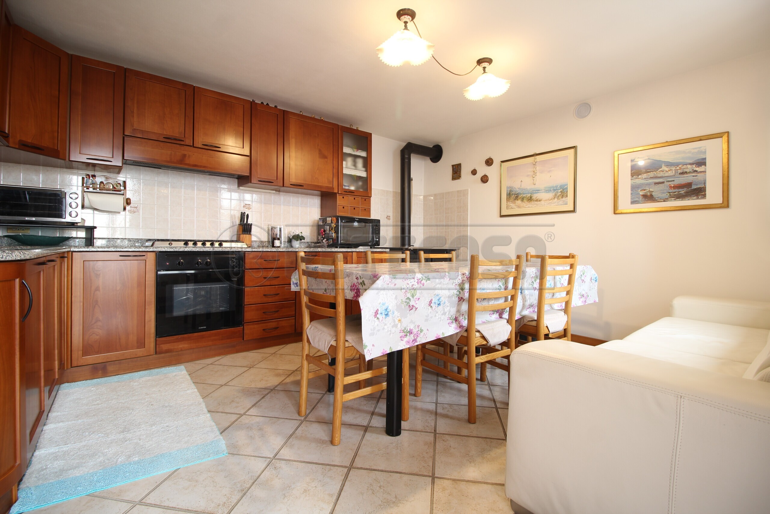 Casa indipendente con giardino in via corati, Nogarole Vicentino