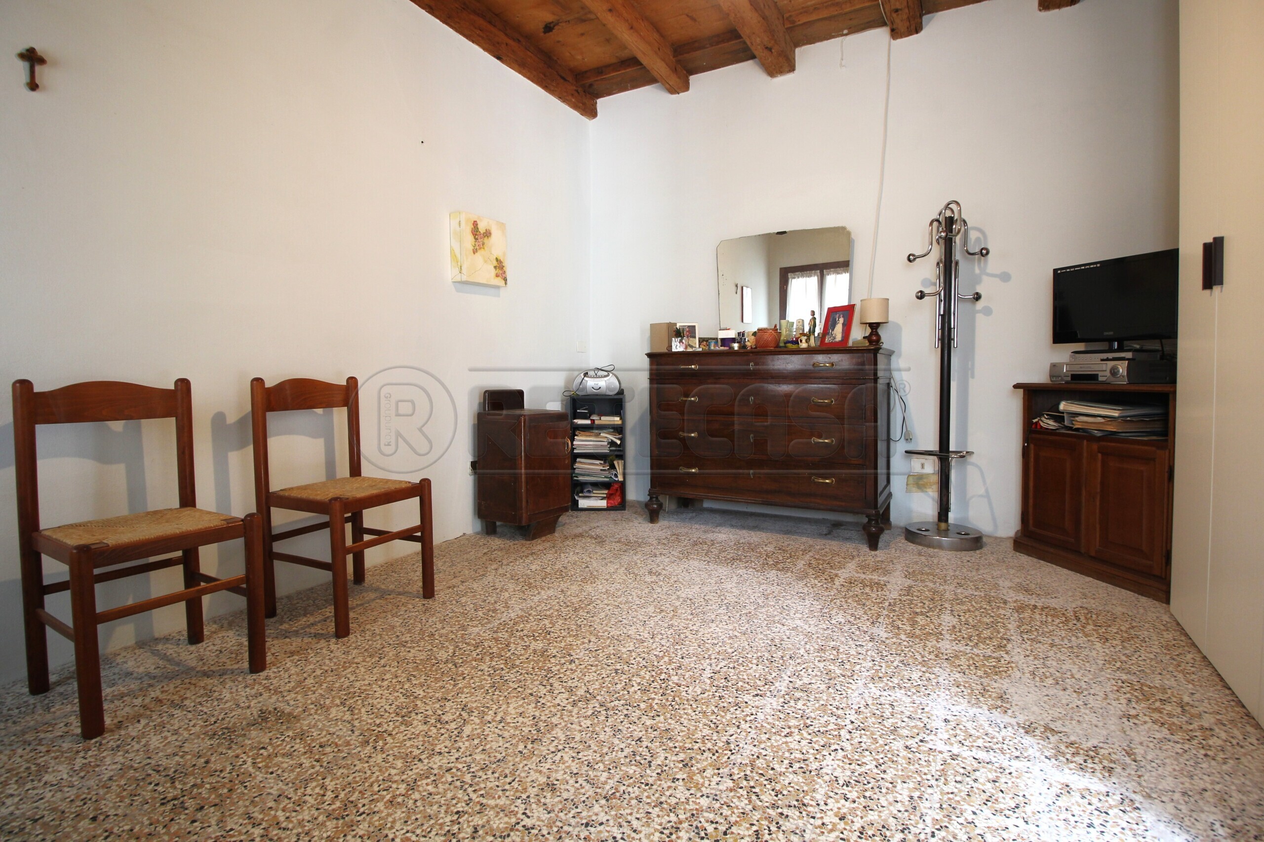 Rustico da ristrutturare in via castello 43, Gambellara