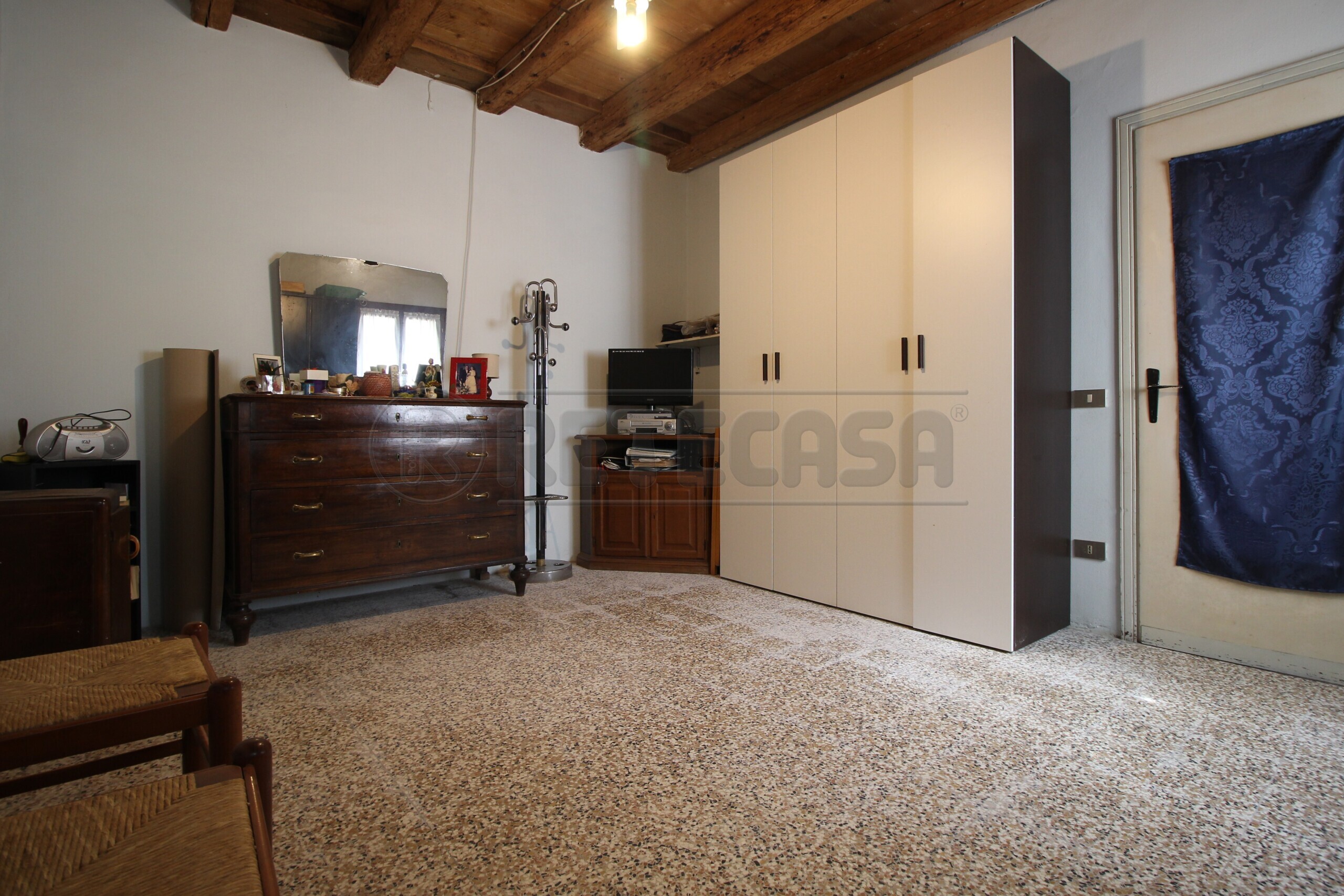 Rustico da ristrutturare in via castello 43, Gambellara