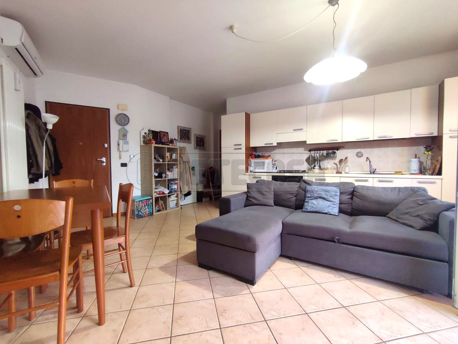 Trilocale con terrazzi in via sant'ubaldo 10, Sarego