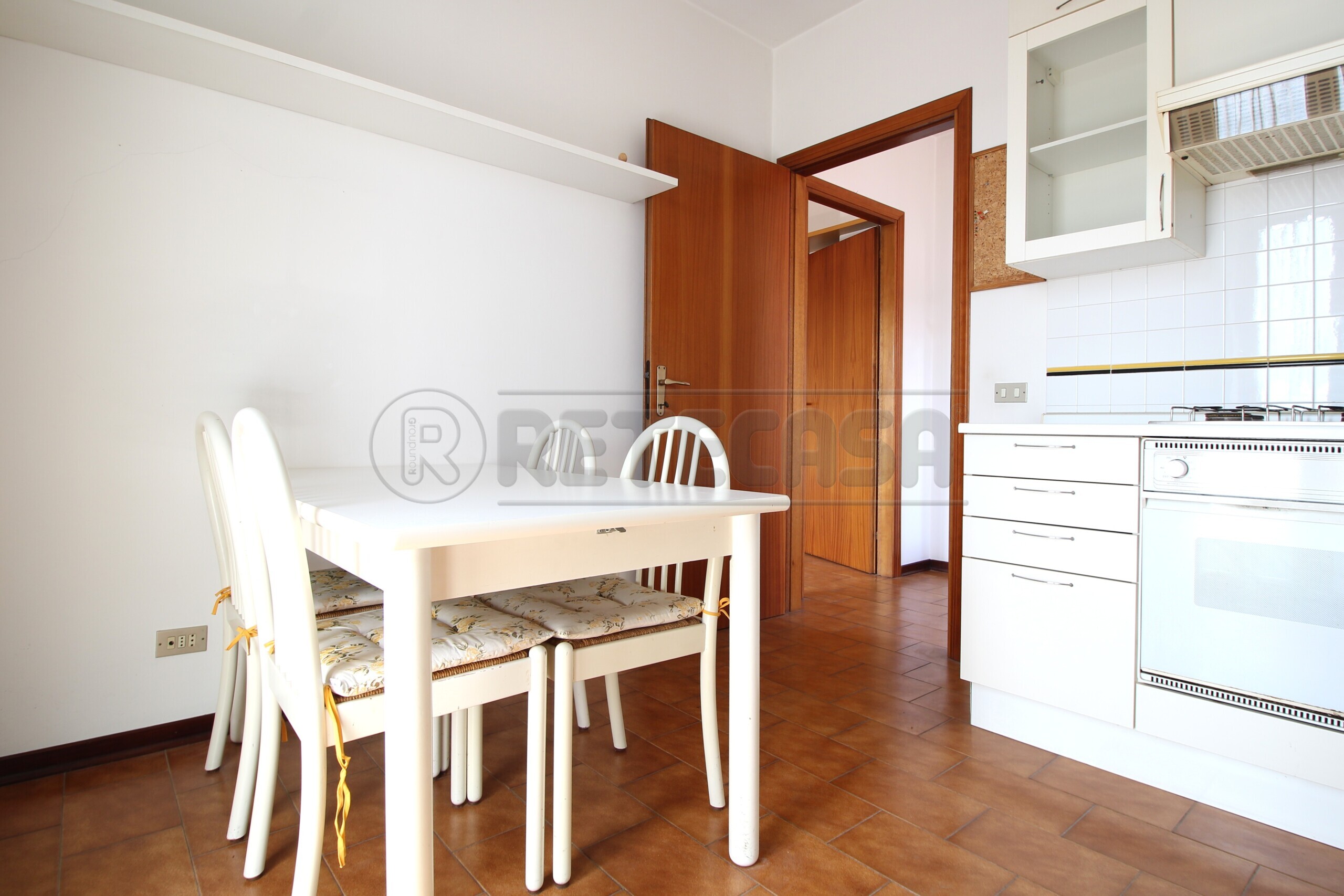 Appartamento con terrazzi in via zin 6, Montebello Vicentino