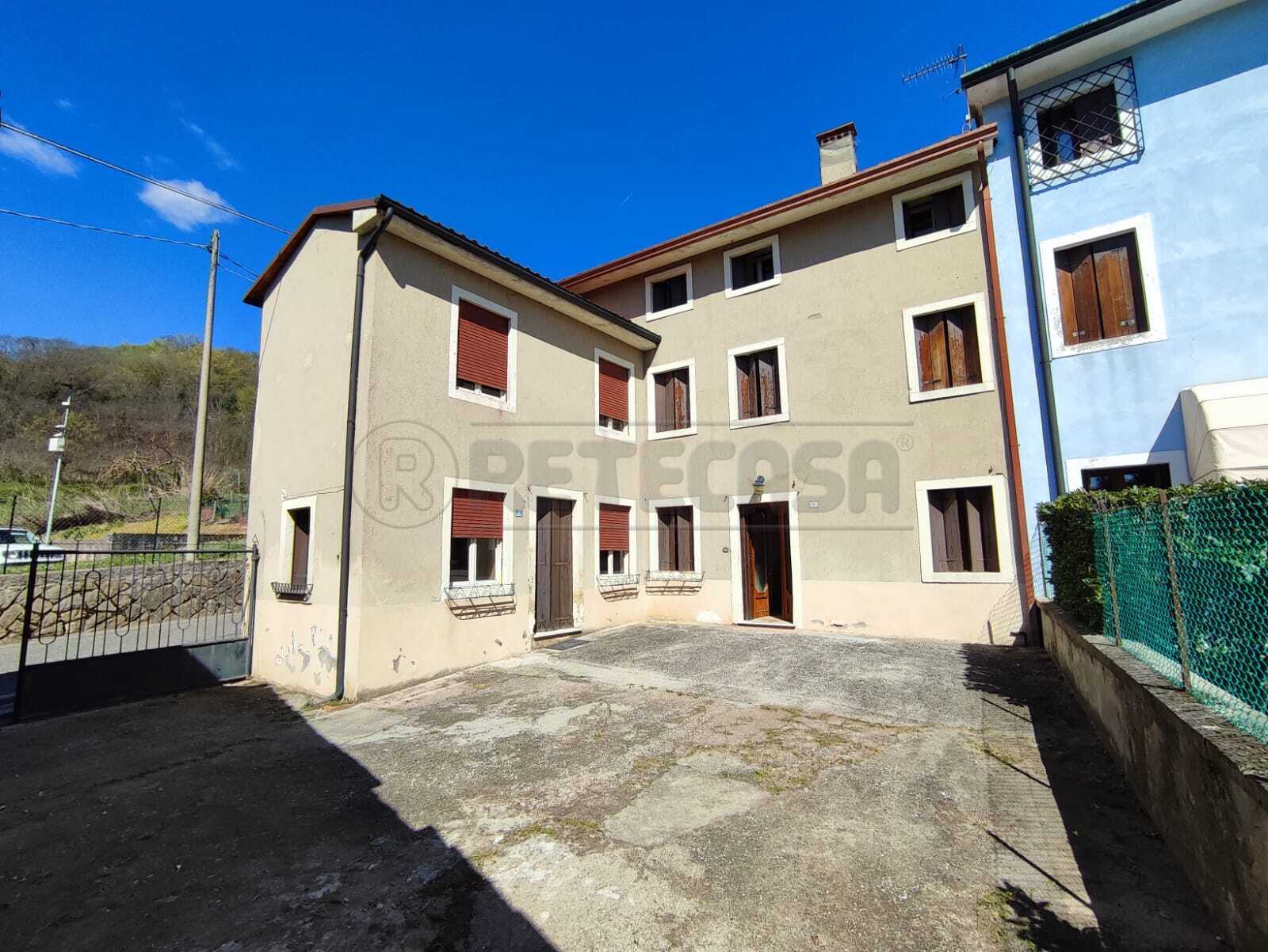 Rustico con giardino in via trento e trieste 2, Zermeghedo