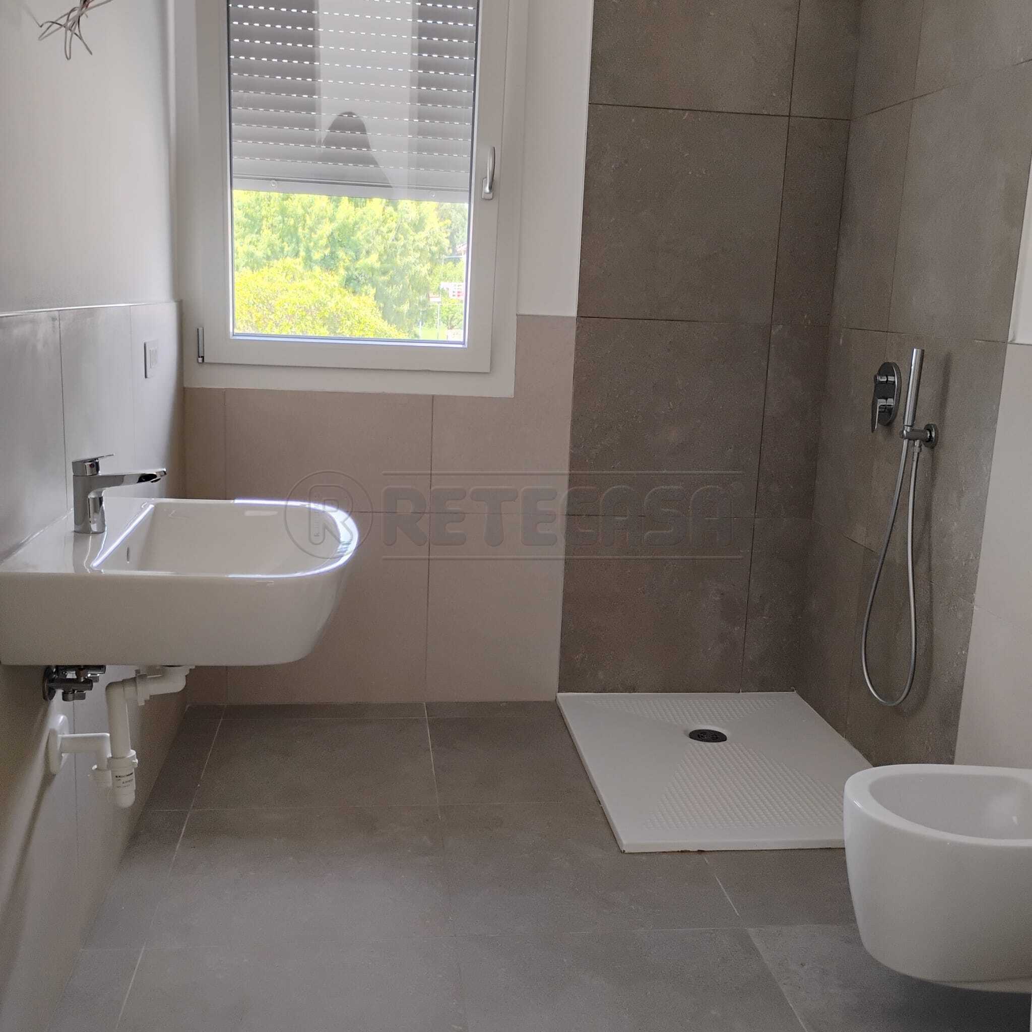 Trilocale con terrazzo in via trento 41, Arzignano