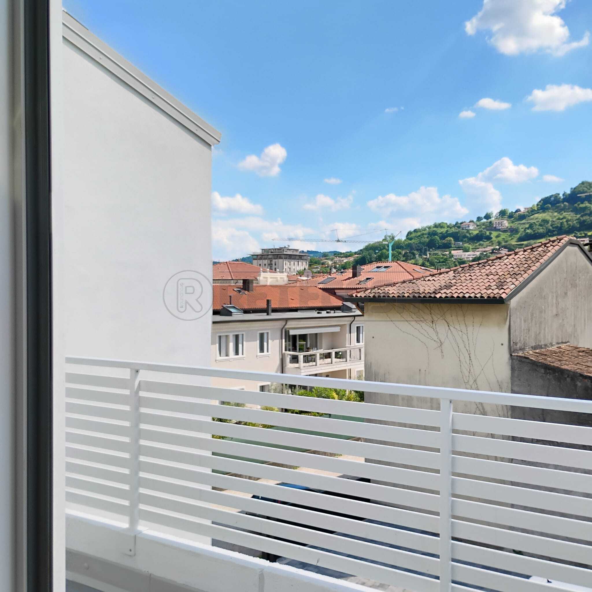 Trilocale con terrazzo in via trento 41, Arzignano