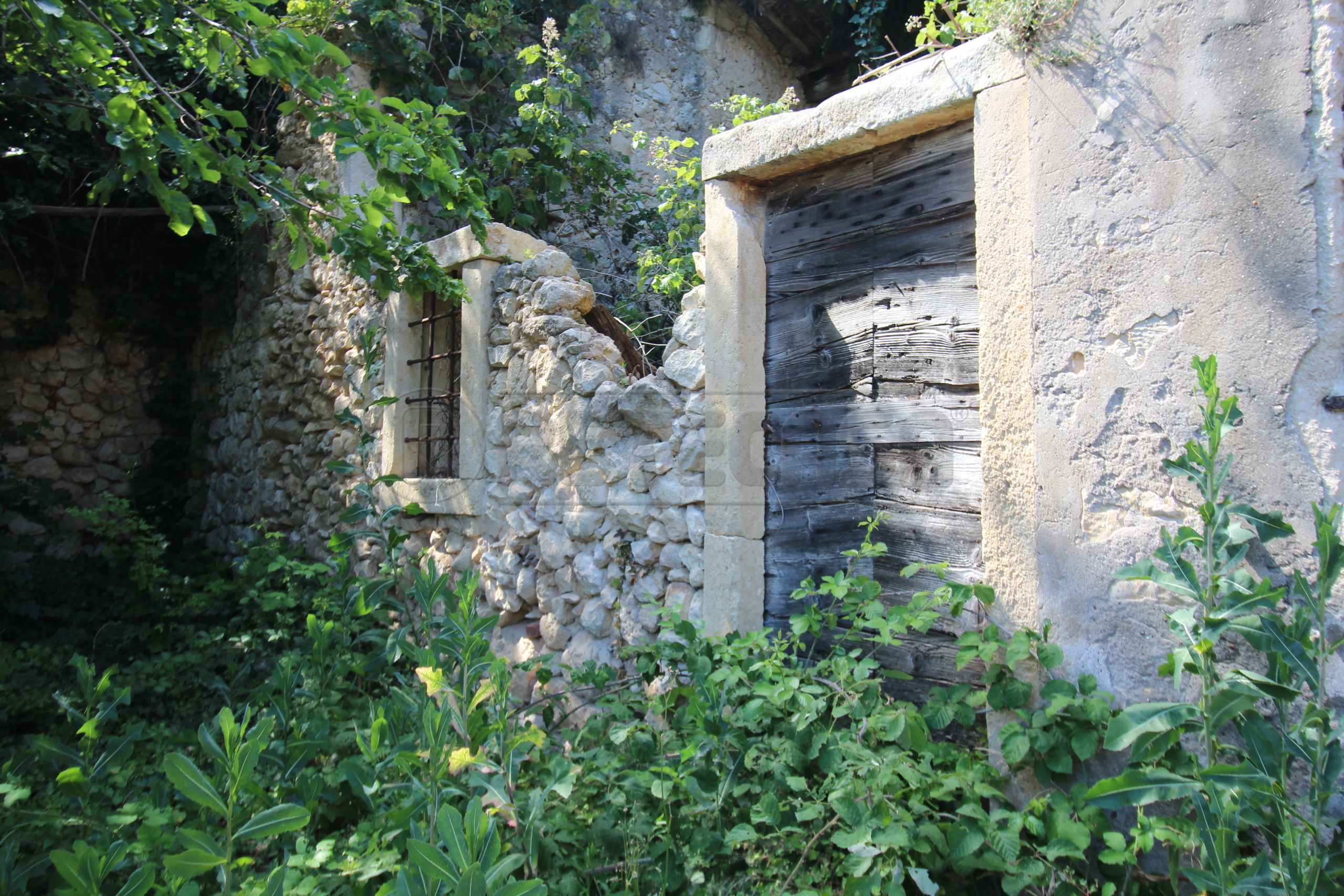 Rustico da ristrutturare in via arcisi 8, Val Liona