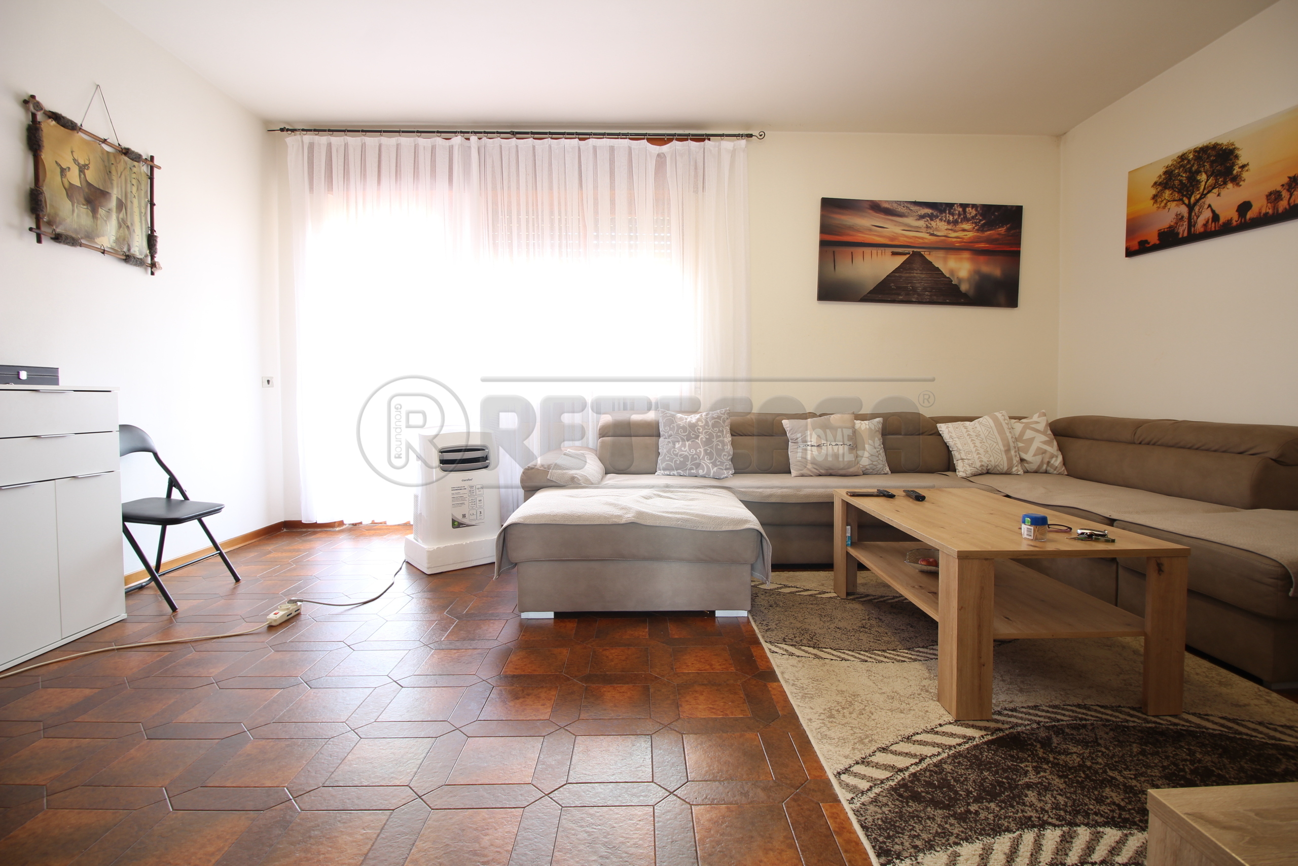 Appartamento con terrazzo in via zin 3, Montebello Vicentino