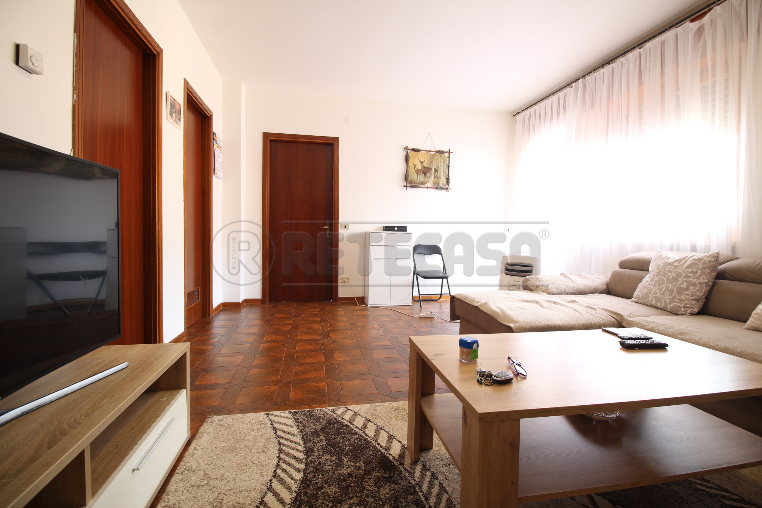 Appartamento con terrazzo in via zin 3, Montebello Vicentino