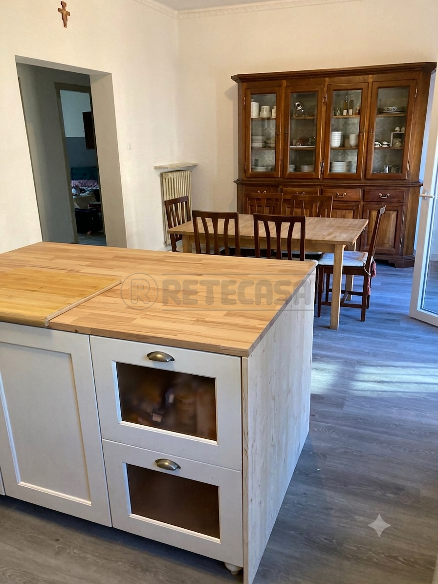 Appartamento con terrazzo in piazzetta nostro tetto 15, Vicenza