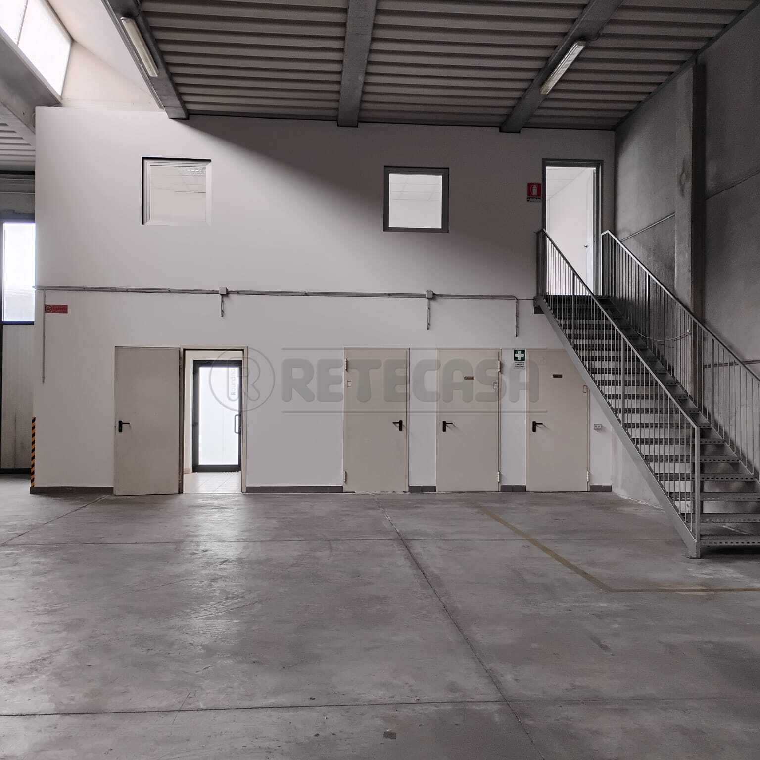 Capannone in affitto in via c� sordis, Montebello Vicentino