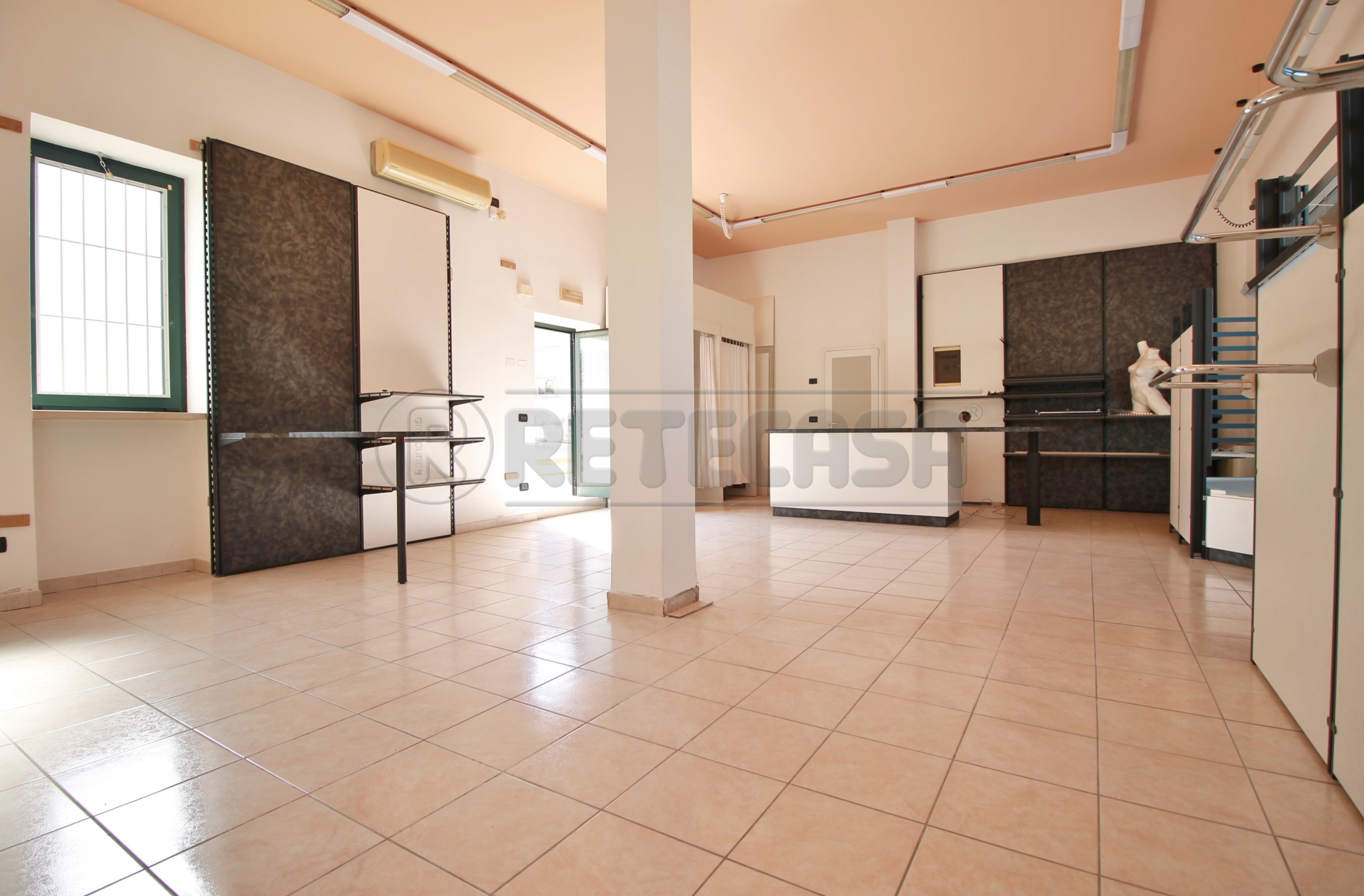Locale commerciale in affitto in via g. g. trissino 1, Sarego