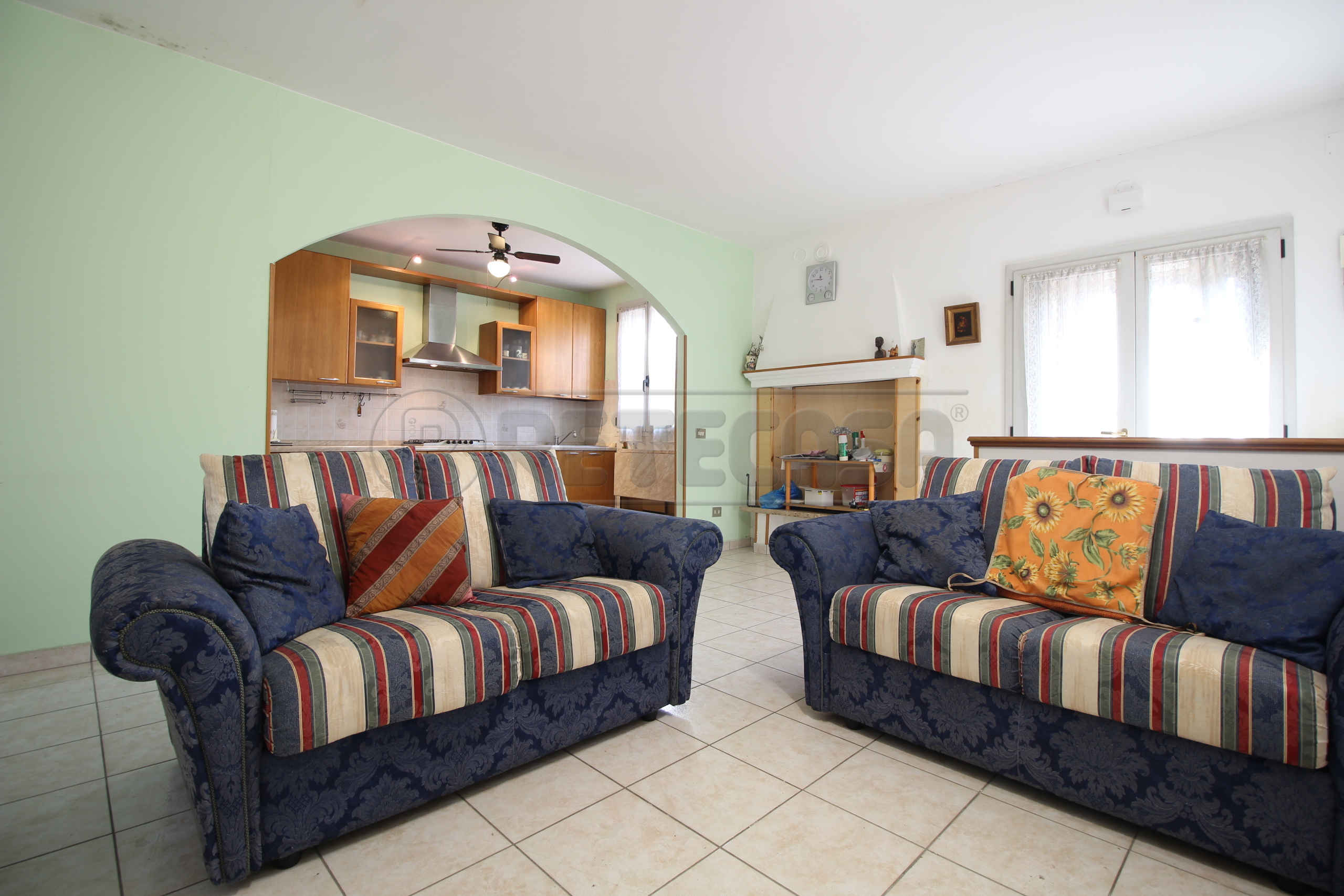 Casa indipendente con giardino in via pesa 2, Montebello Vicentino