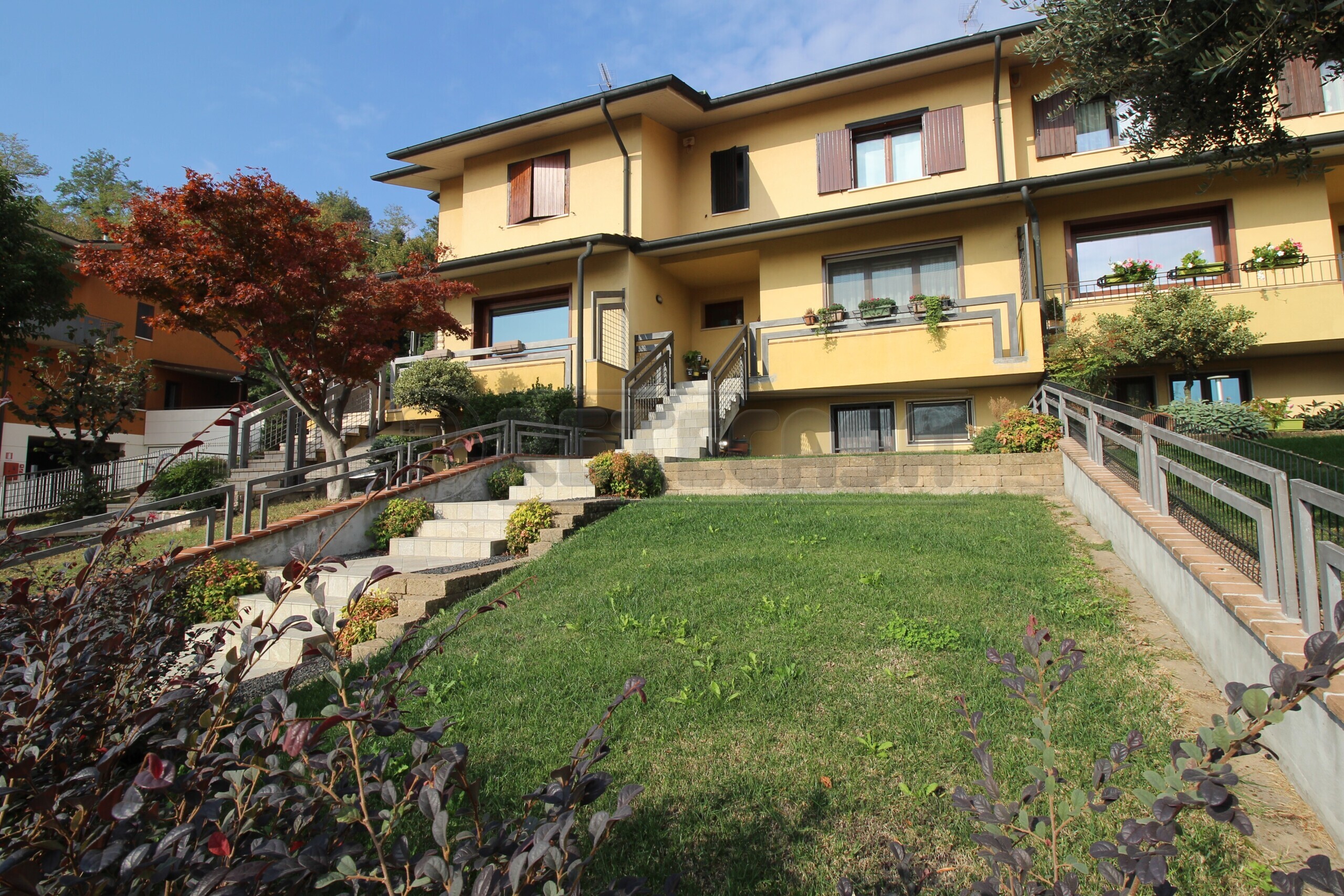 Villetta a schiera con giardino in via zin 30, Montebello Vicentino