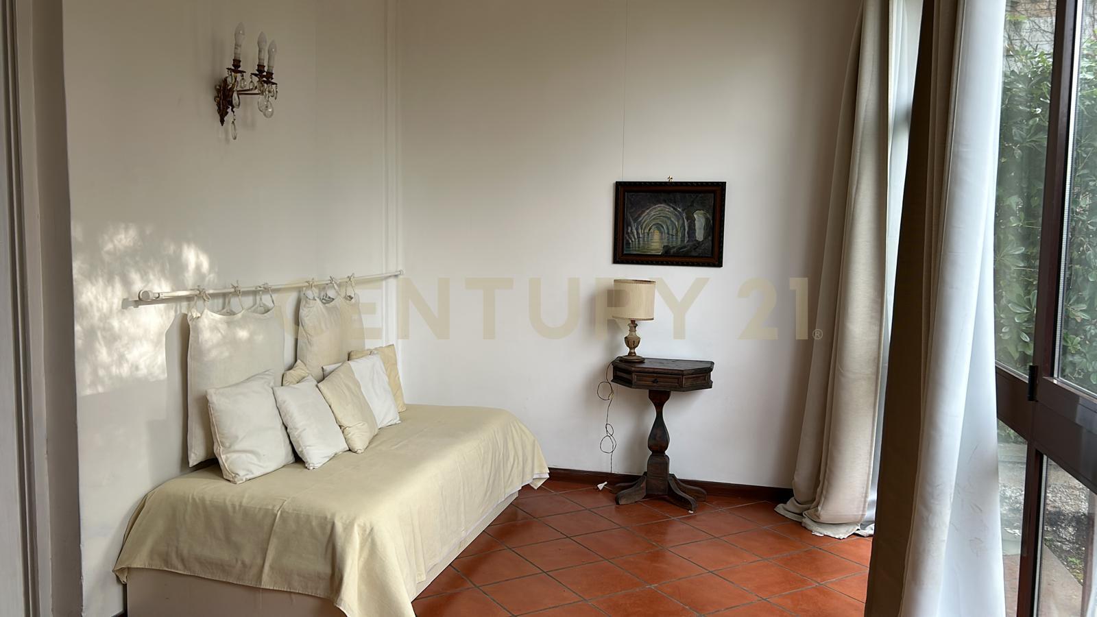 Appartamento con giardino in via della camilluccia, Roma