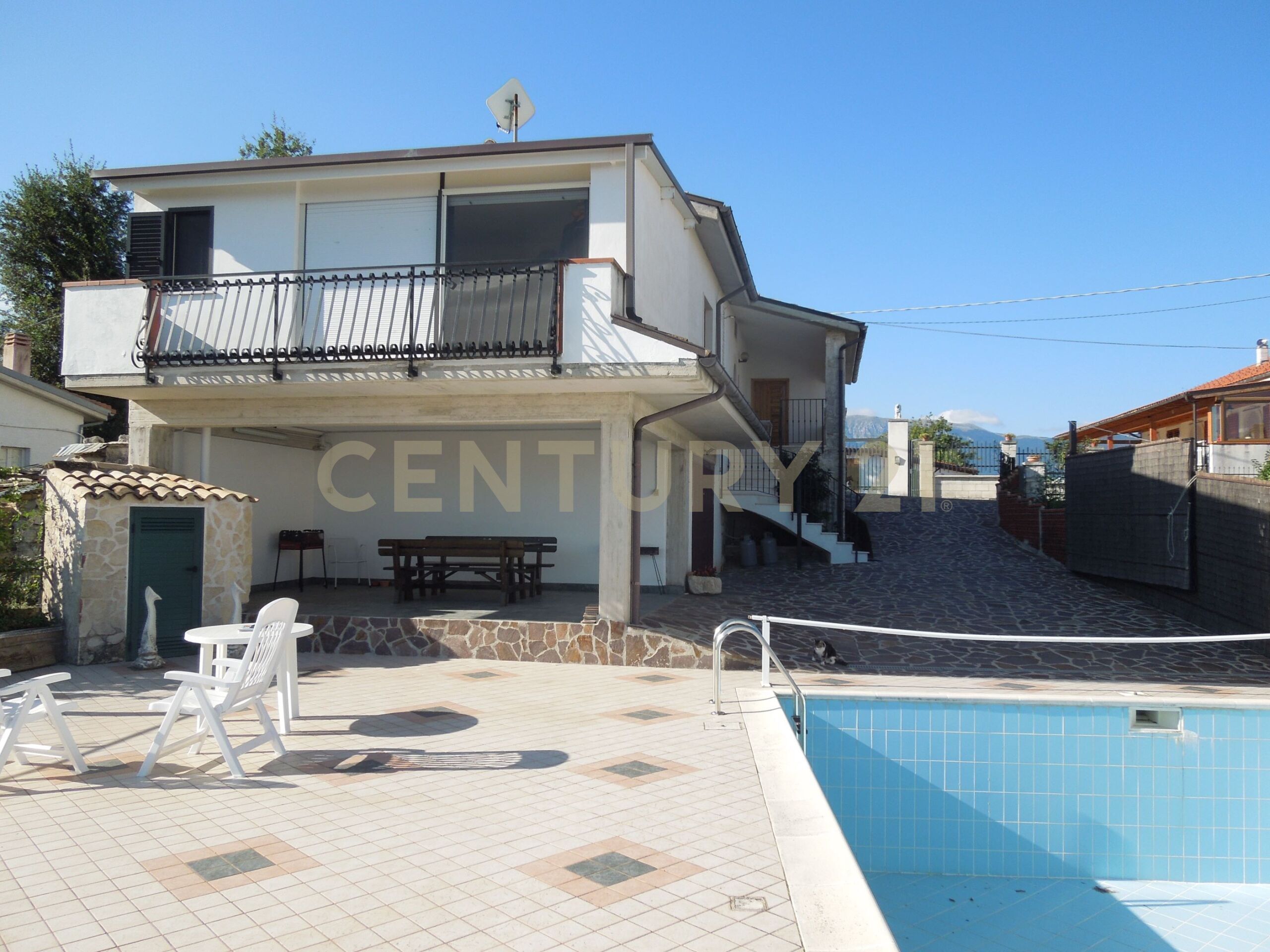 Casa indipendente con giardino in via costa del colle 91, Roccamorice